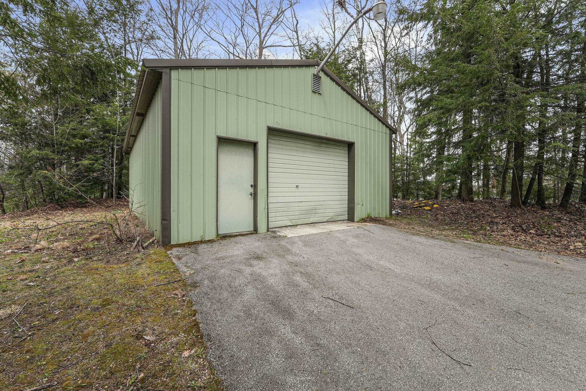 2969 Crescent Shores Drive, Traverse City, MI, 49685
