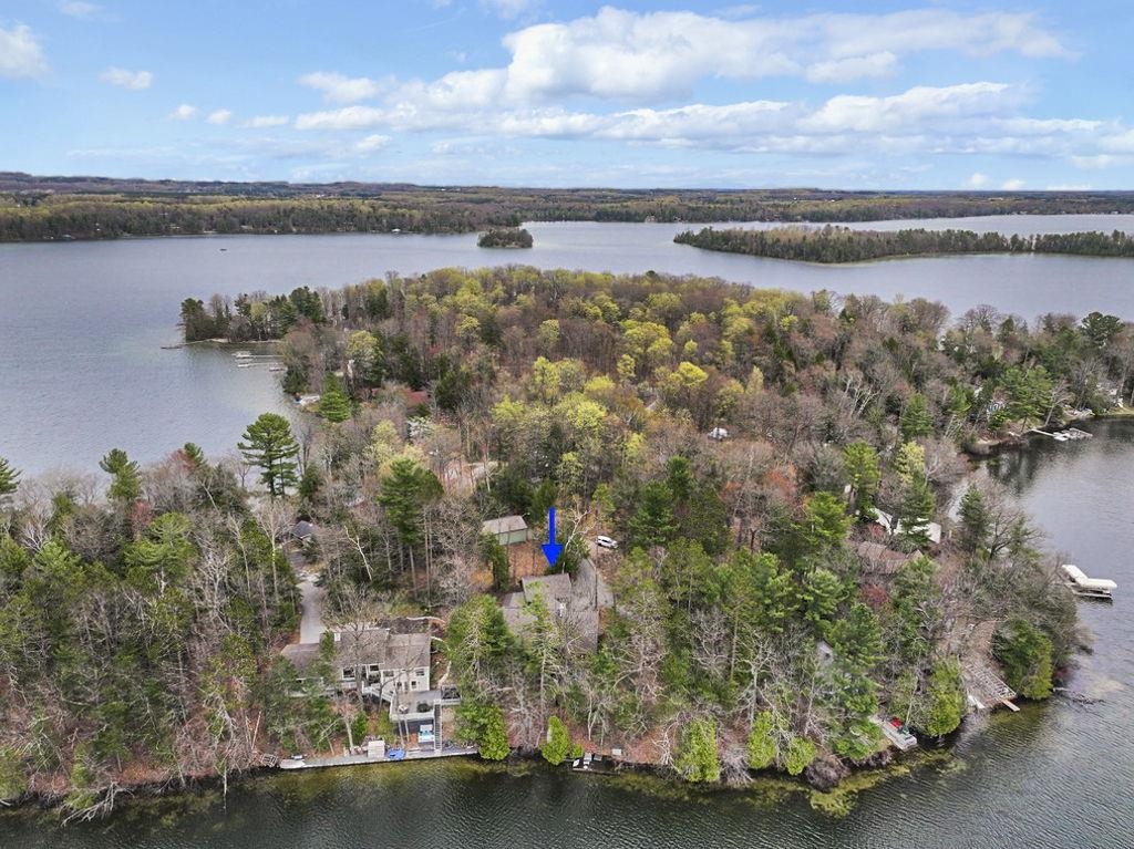 2969 Crescent Shores Drive, Traverse City, MI, 49685