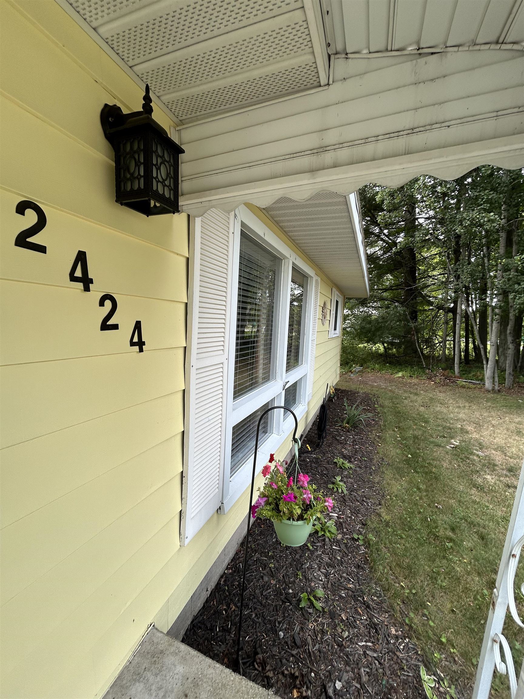 2424 Price Street, East Tawas, MI, 48730