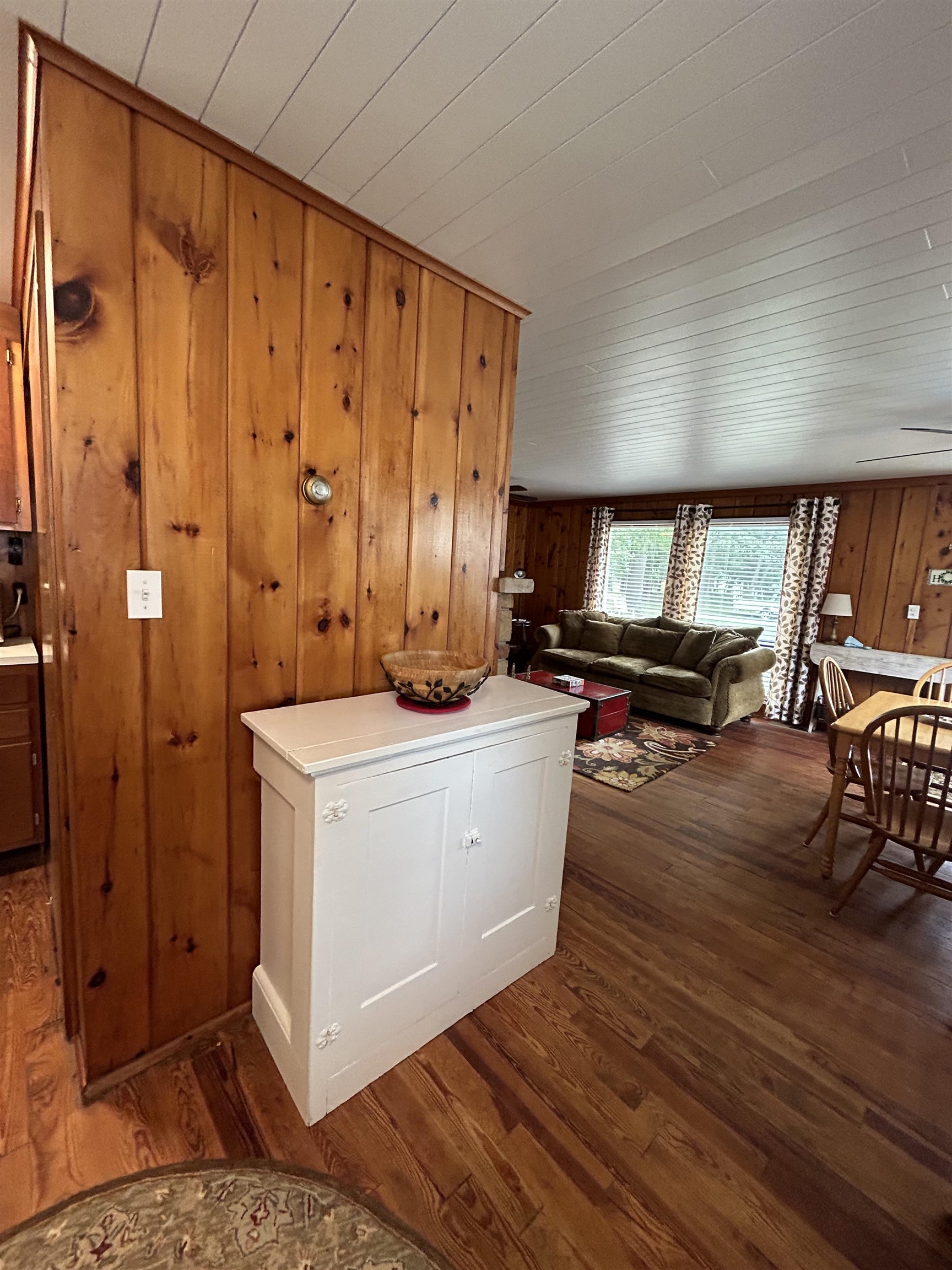 2424 Price Street, East Tawas, MI, 48730