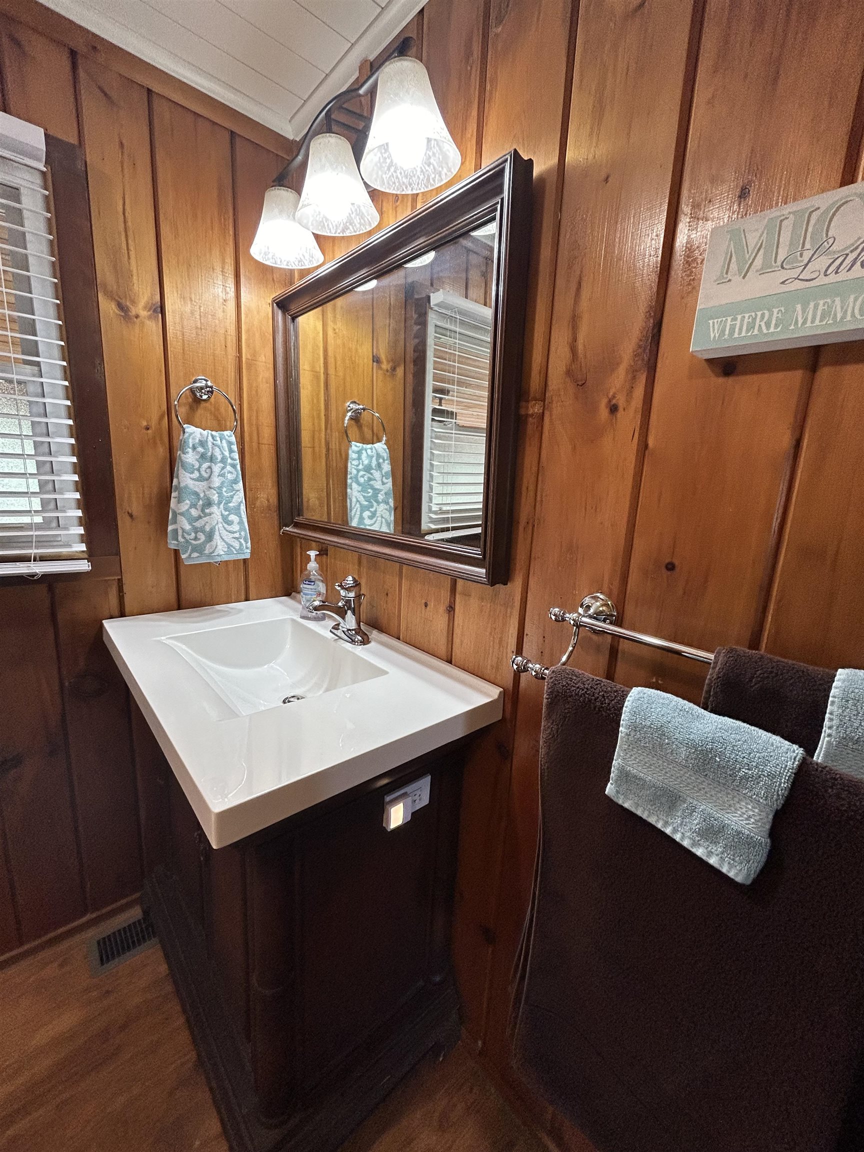 2424 Price Street, East Tawas, MI, 48730