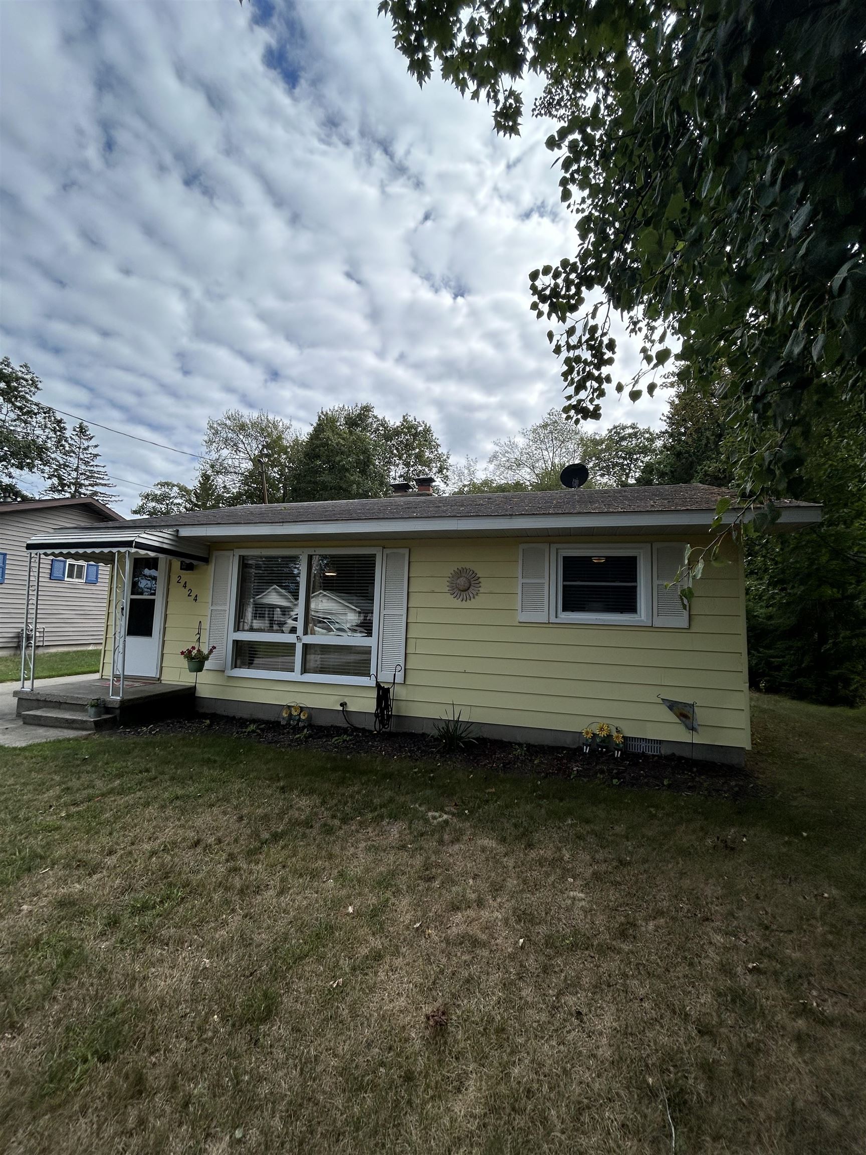 2424 Price Street, East Tawas, MI, 48730