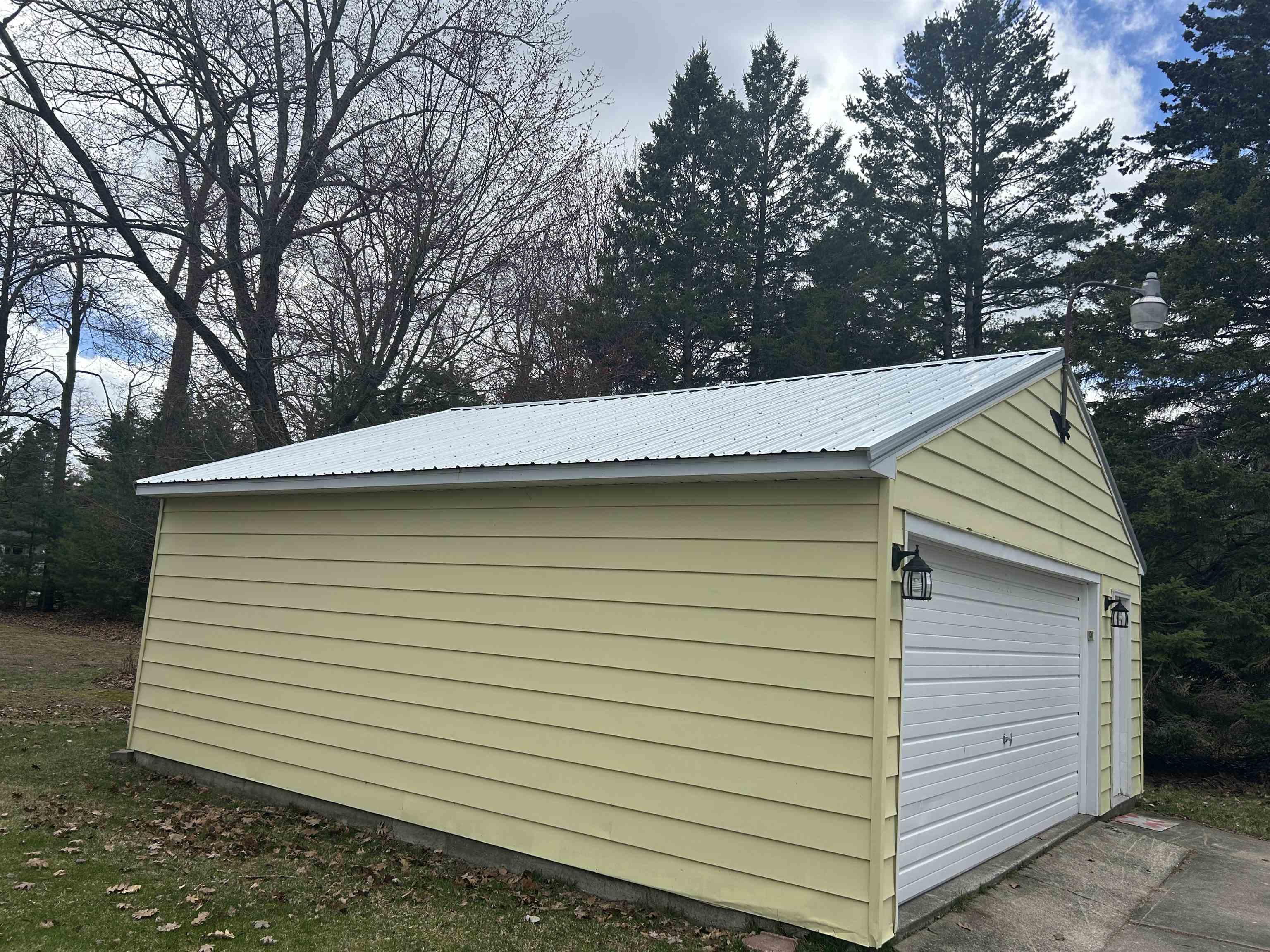 2424 Price Street, East Tawas, MI, 48730