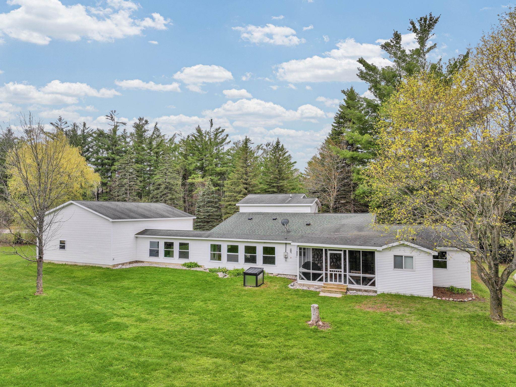 6192 N Us-131, Manton, MI, 49663