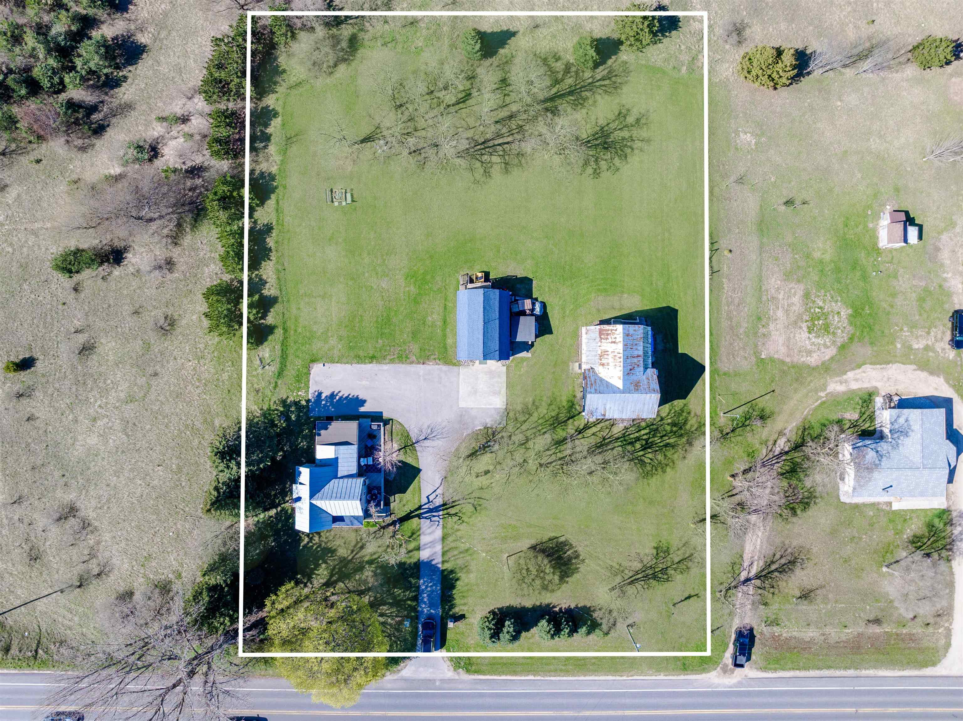 3105 Supply Road, Traverse City, MI, 49696