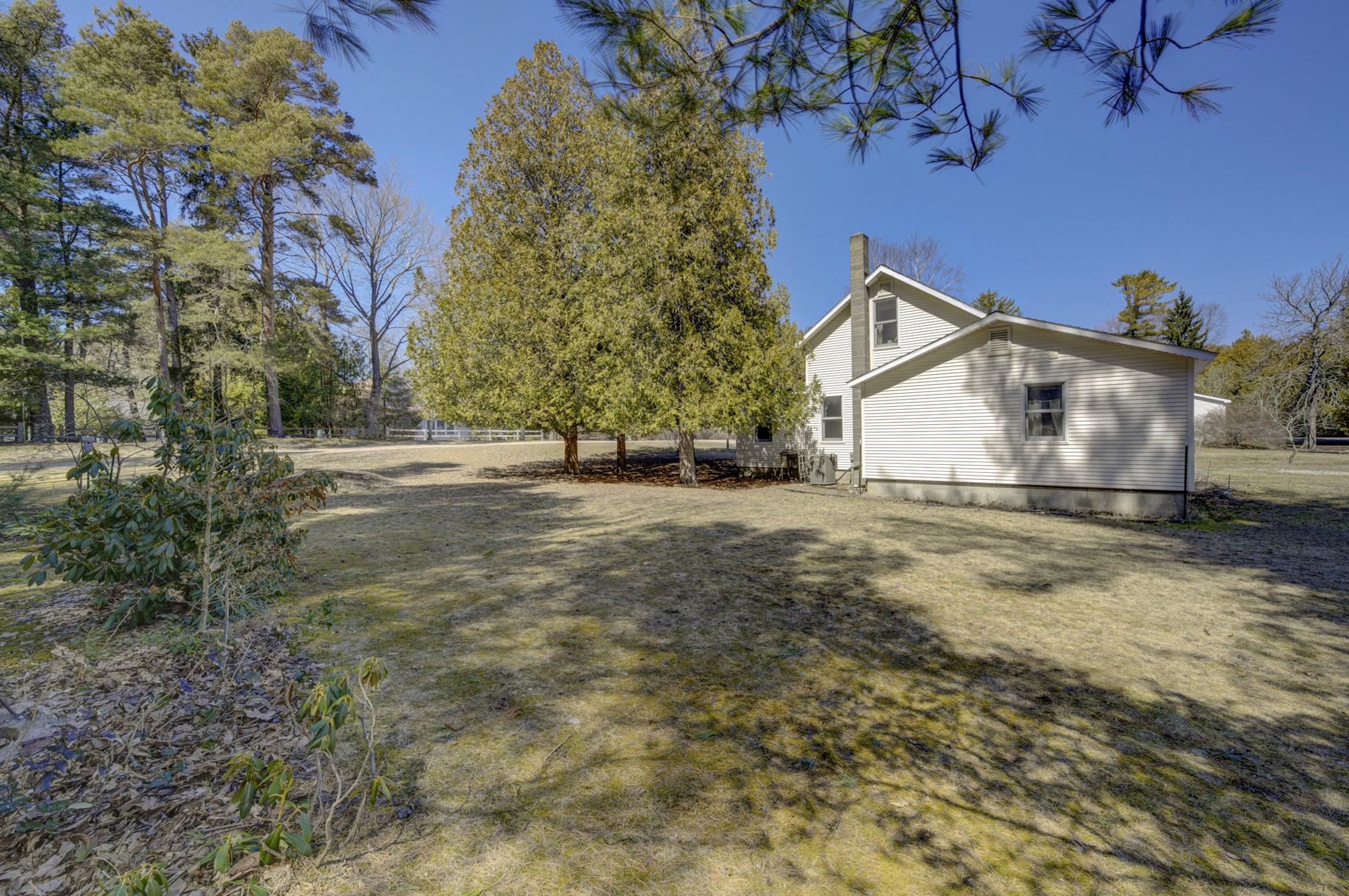 603 S Main, Leland, MI, 49654