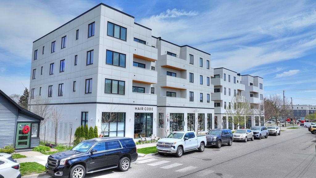714 Randolph Street UNIT&nbsp;413, Traverse City, MI, 49684