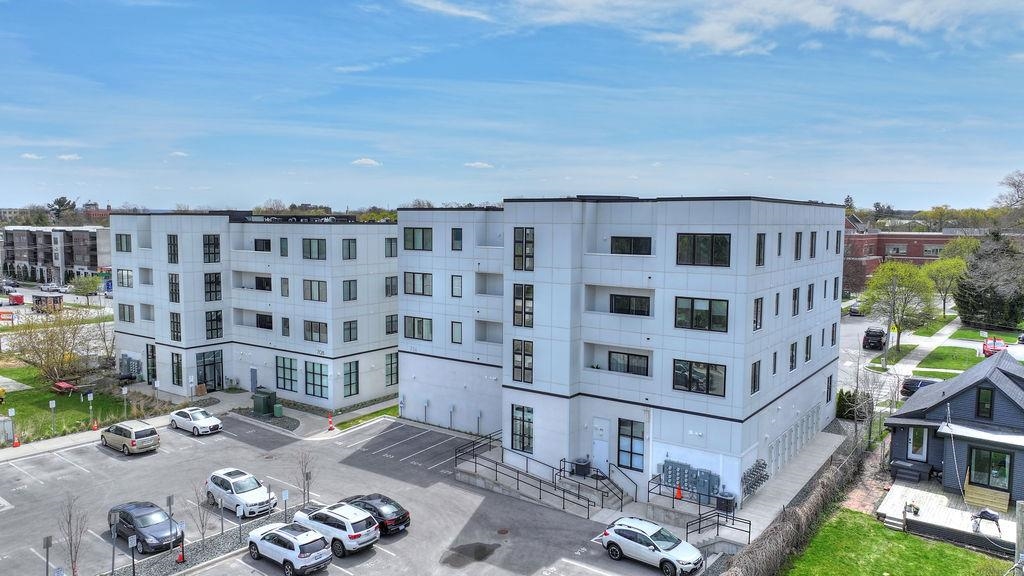 714 Randolph Street UNIT&nbsp;413, Traverse City, MI, 49684