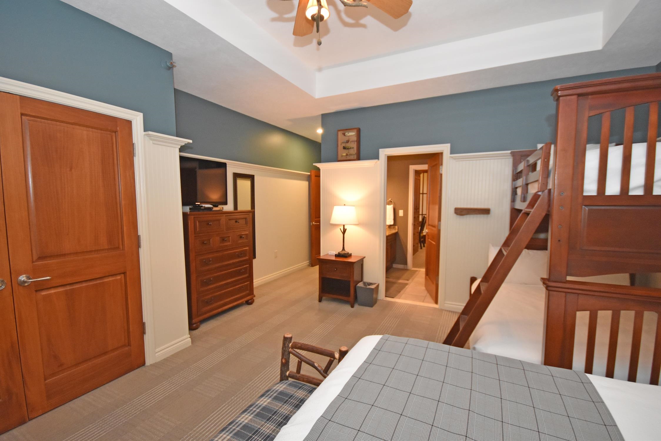5707 (6A) S Lake Street UNIT&nbsp;6A, Glen Arbor, MI, 49636