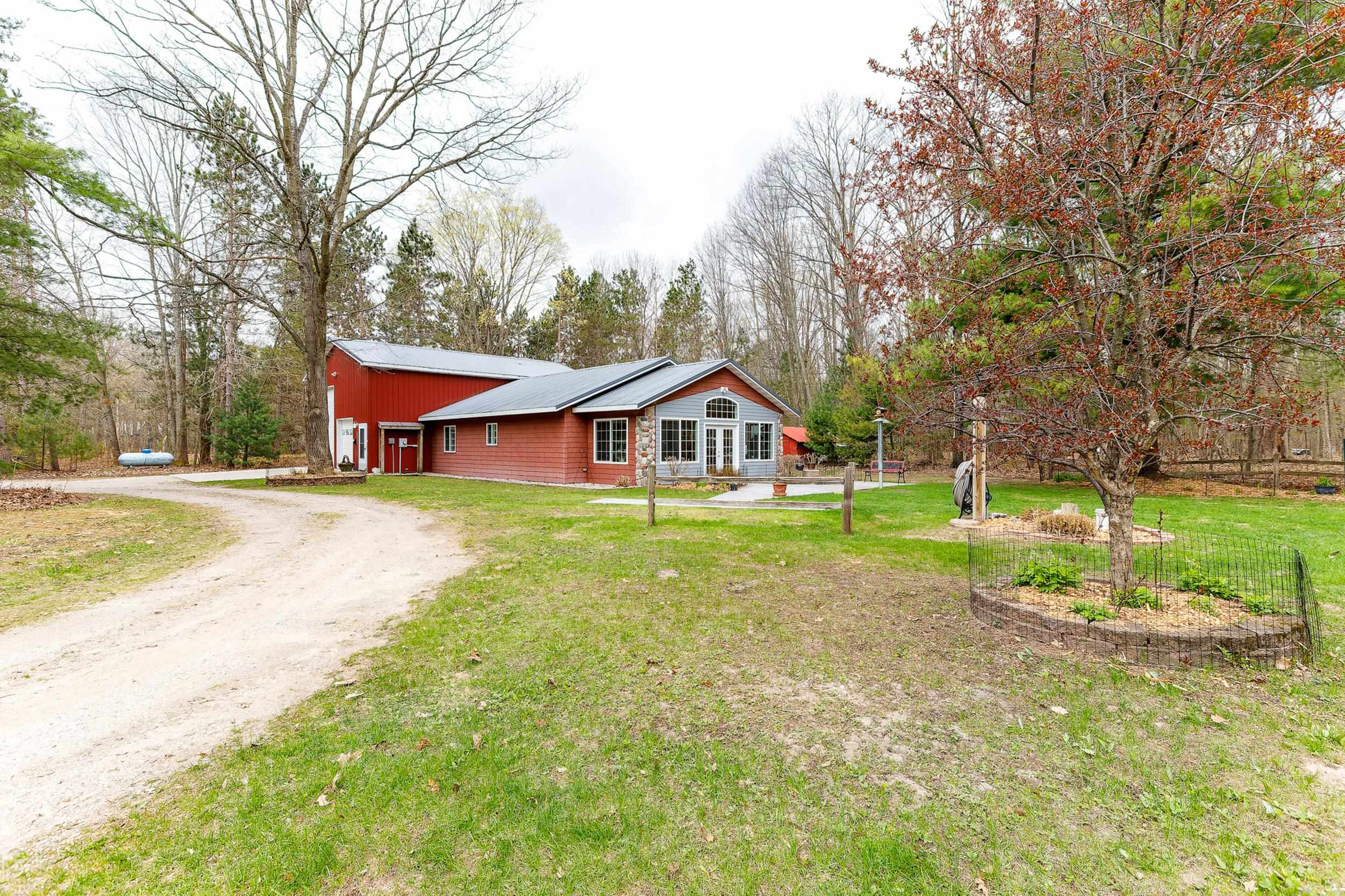 20802 E Trails End Trail, Interlochen, MI, 49643