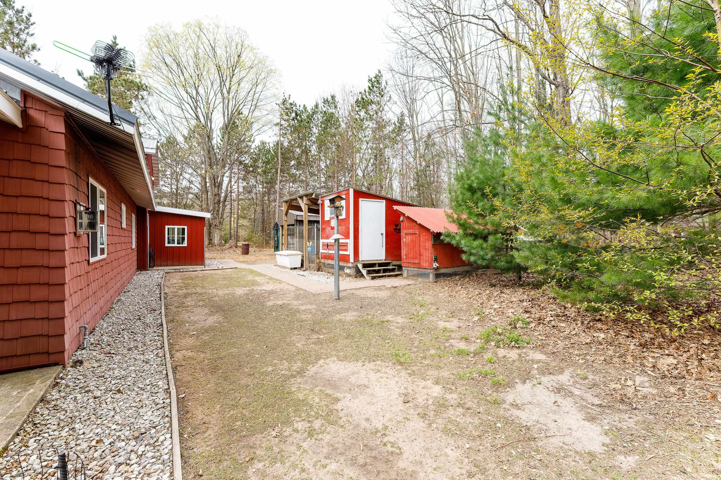 20802 E Trails End Trail, Interlochen, MI, 49643