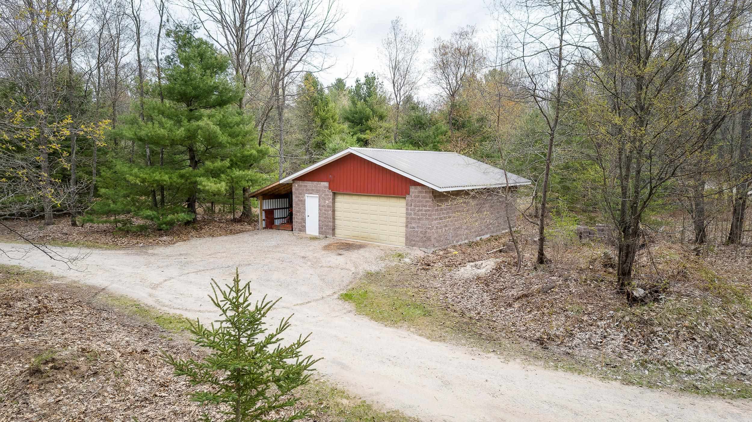 20802 E Trails End Trail, Interlochen, MI, 49643