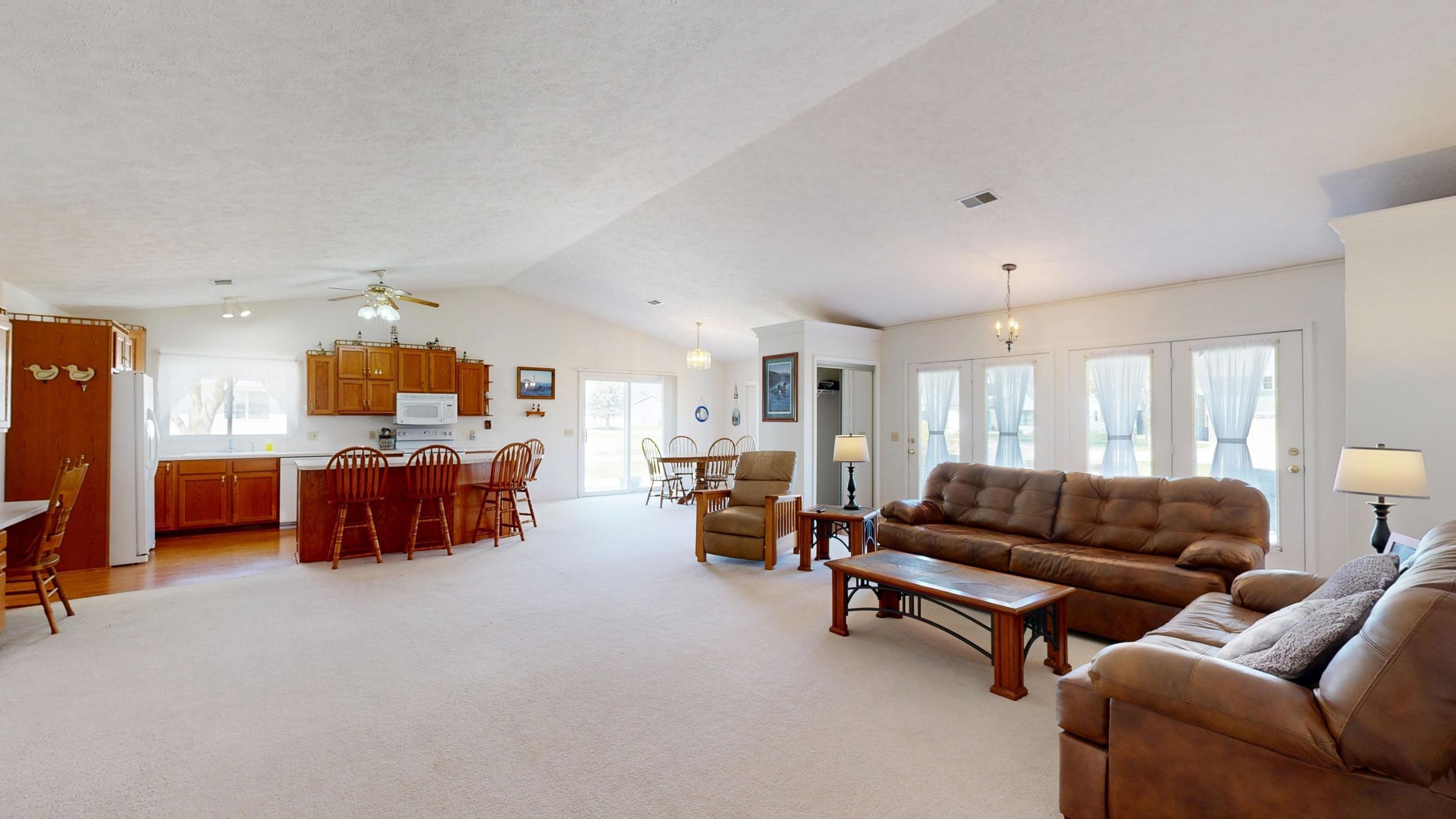Homes for sale in Lake Isabella, MI | 1239 Clubhouse Dr, Lake Isabella, MI 48893 | MLS# 80067837