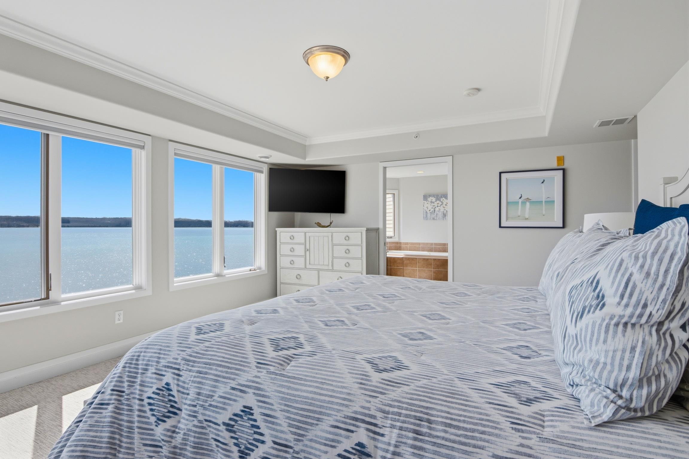 704 N Dockside Circle UNIT&nbsp;C-4, Suttons Bay, MI, 49682