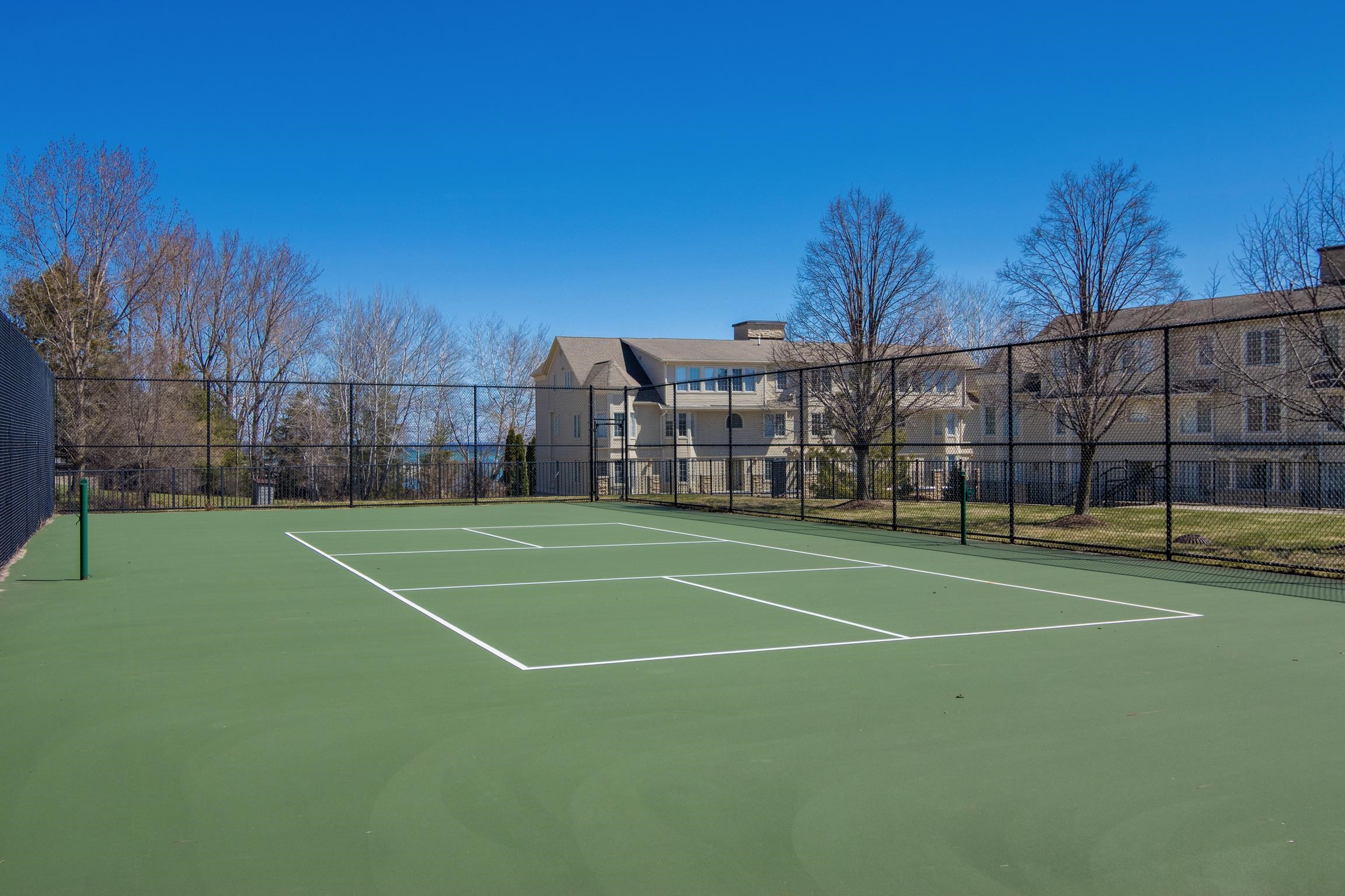 704 N Dockside Circle UNIT&nbsp;C-4, Suttons Bay, MI, 49682