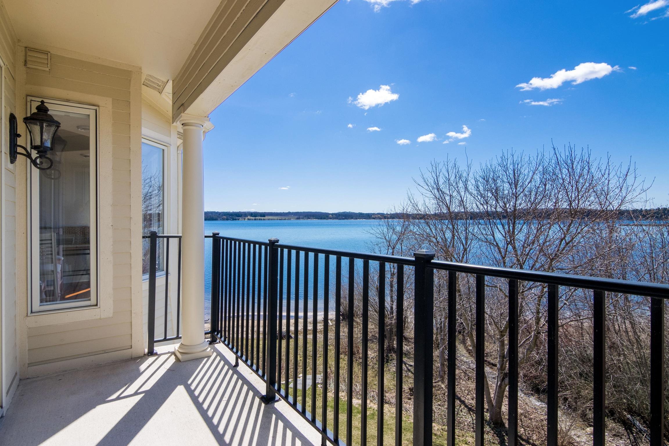 704 N Dockside Circle UNIT&nbsp;C-4, Suttons Bay, MI, 49682