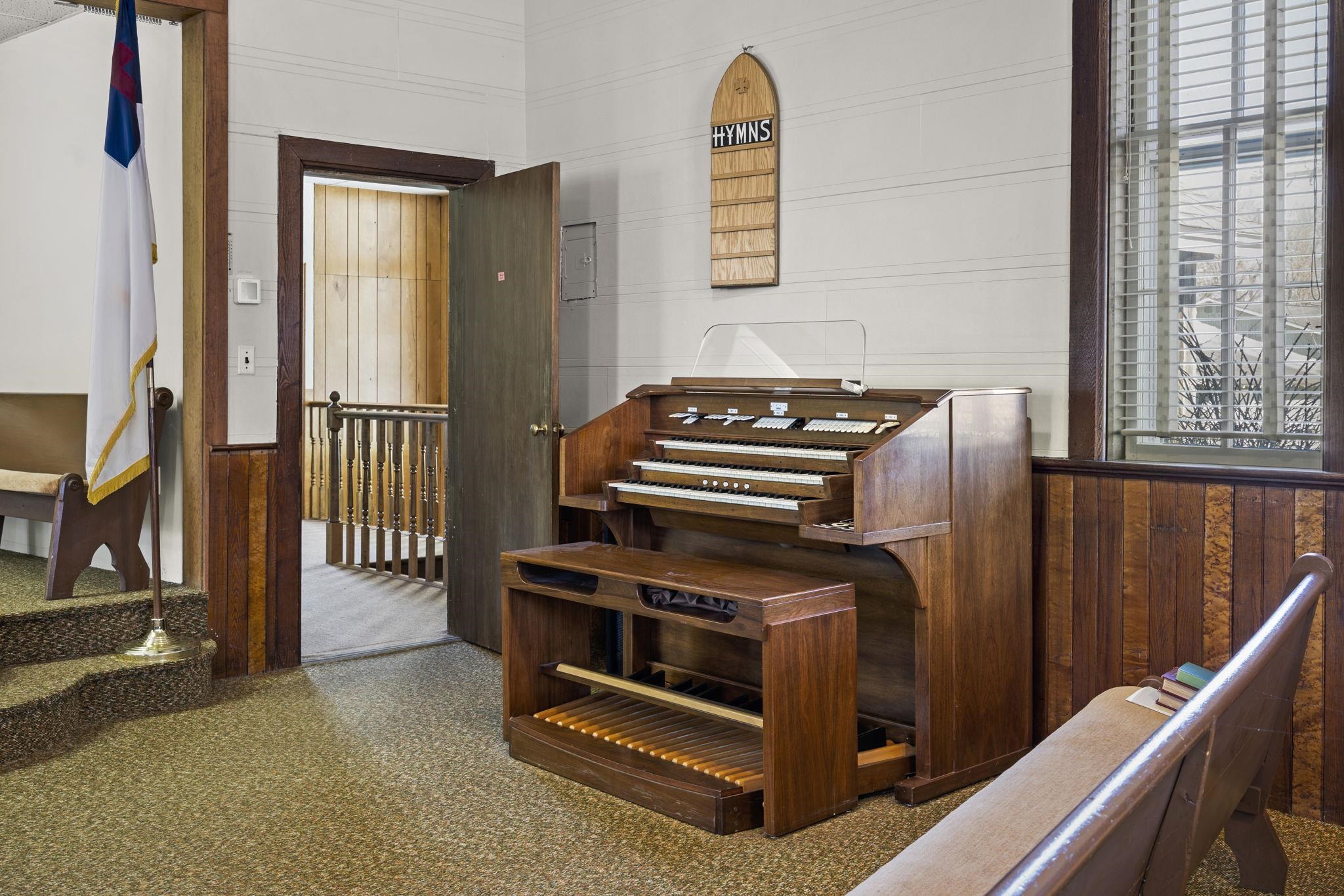 89 W Church Street, Maple City, MI, 49664
