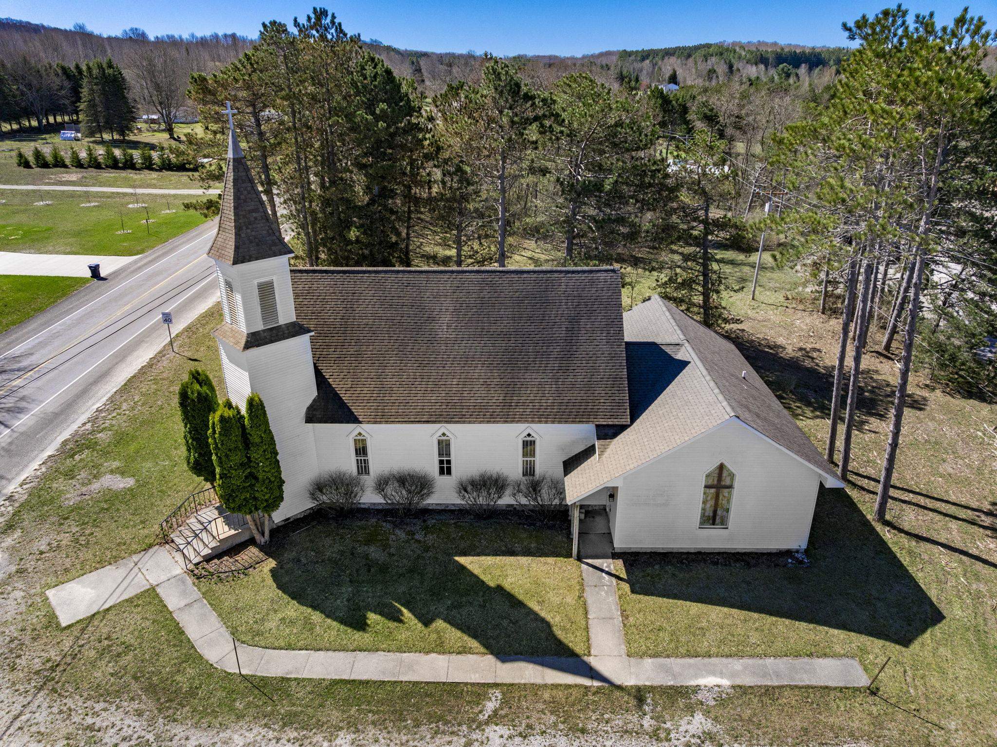 89 W Church Street, Maple City, MI, 49664
