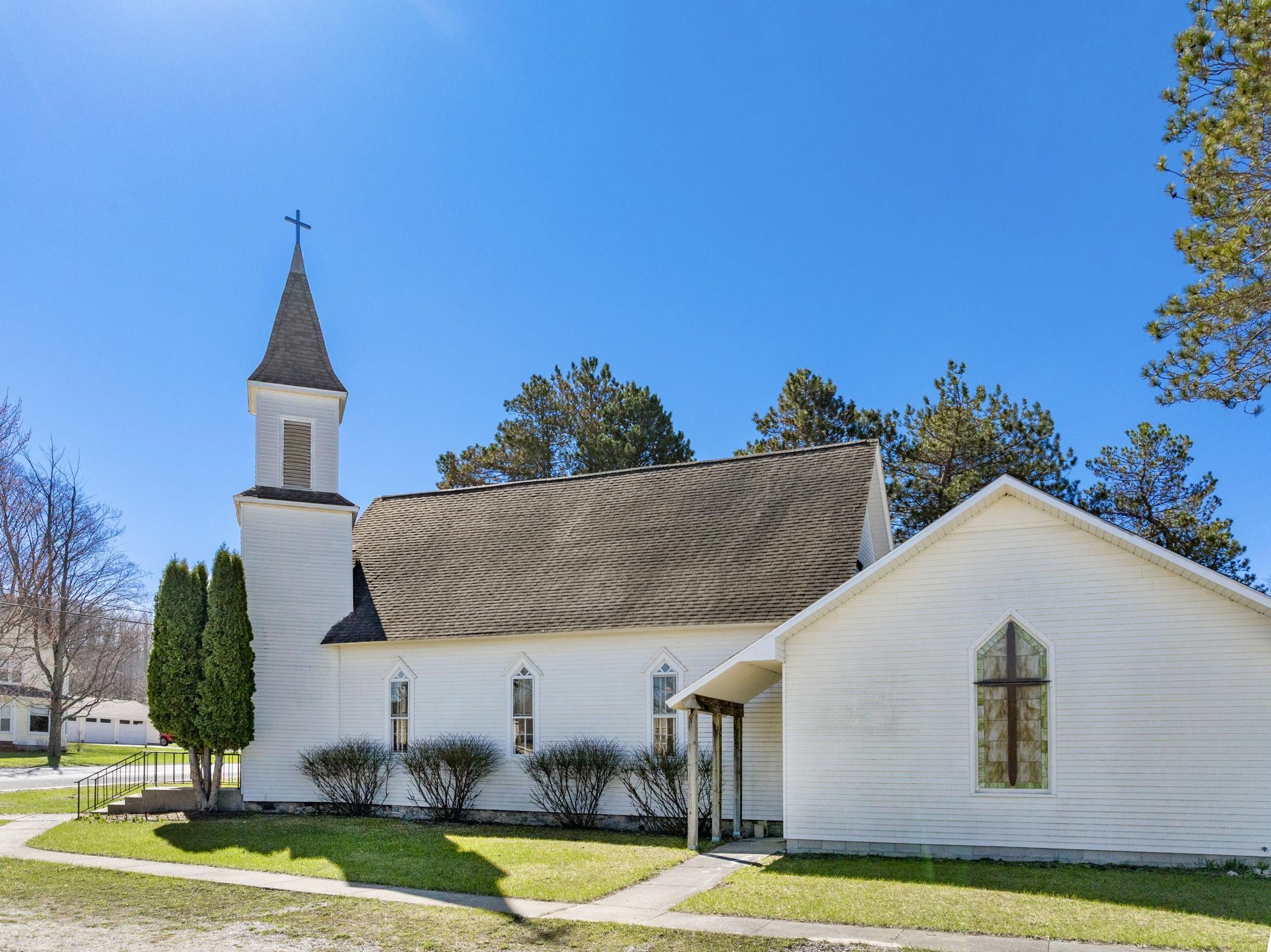 89 W Church Street, Maple City, MI, 49664