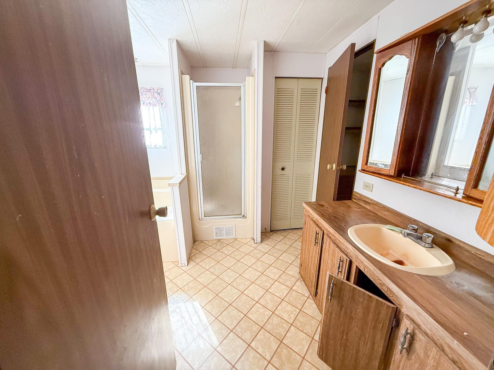 612 Michelson Drive, Houghton Lake, MI, 48629