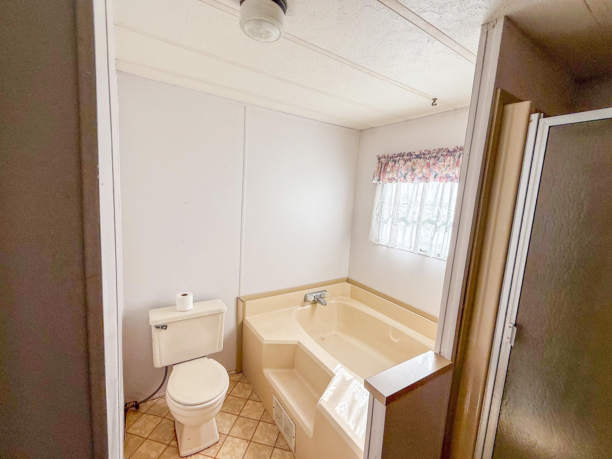612 Michelson Drive, Houghton Lake, MI, 48629