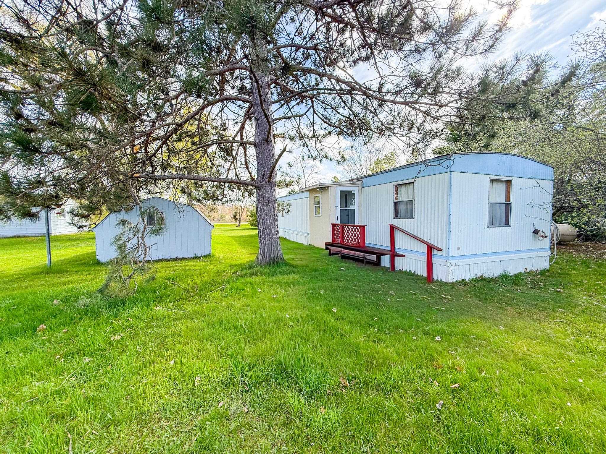 612 Michelson Drive, Houghton Lake, MI, 48629
