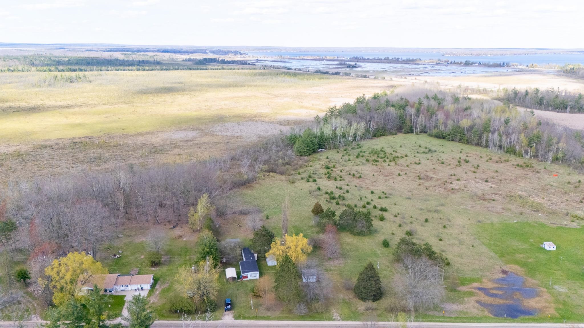 612 Michelson Drive, Houghton Lake, MI, 48629