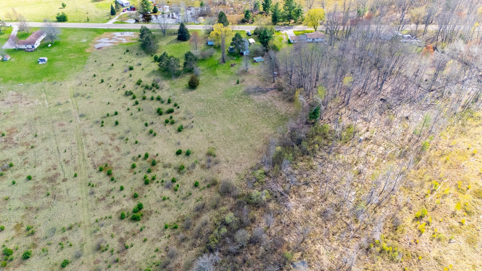612 Michelson Drive, Houghton Lake, MI, 48629
