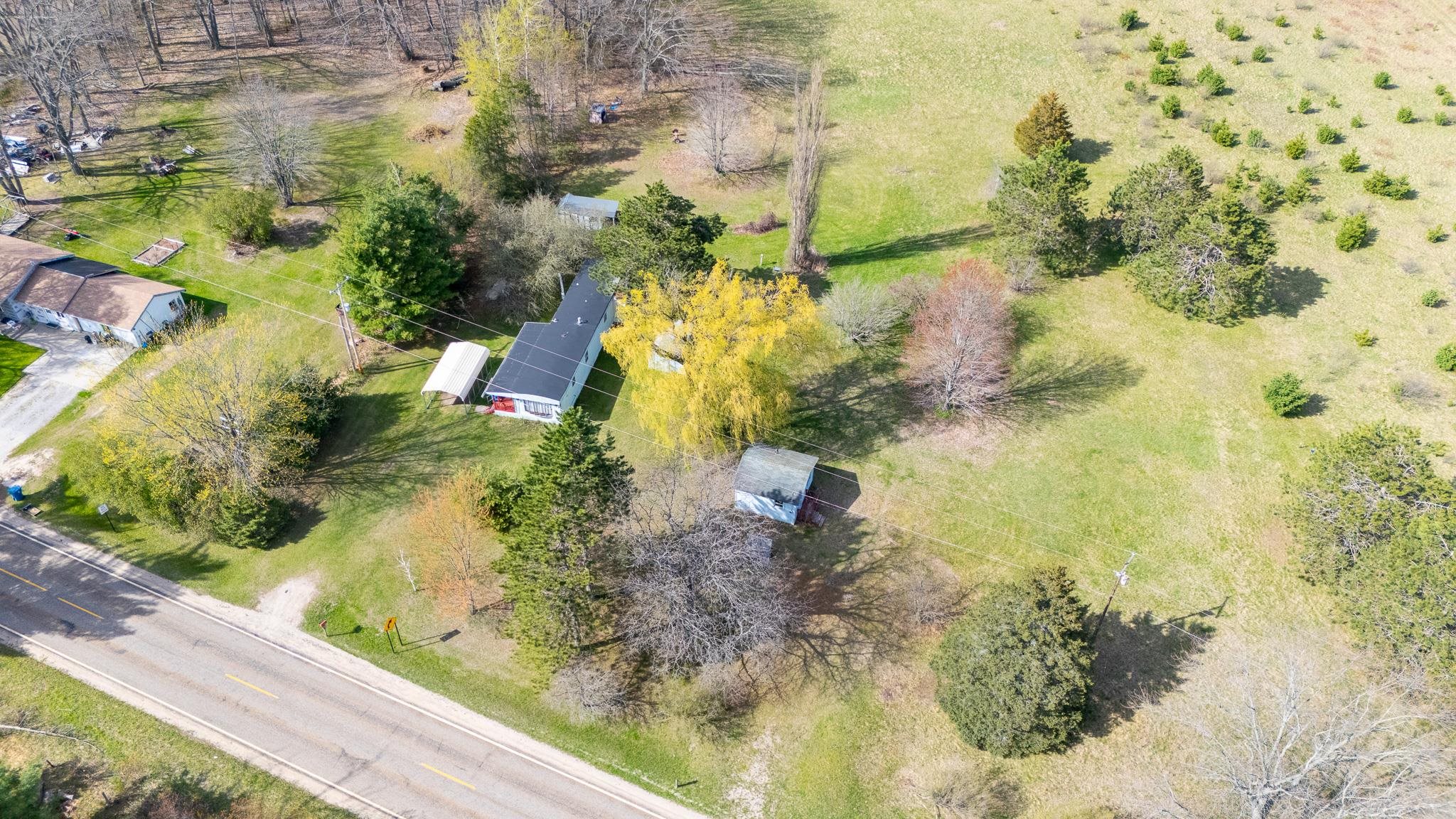 612 Michelson Drive, Houghton Lake, MI, 48629