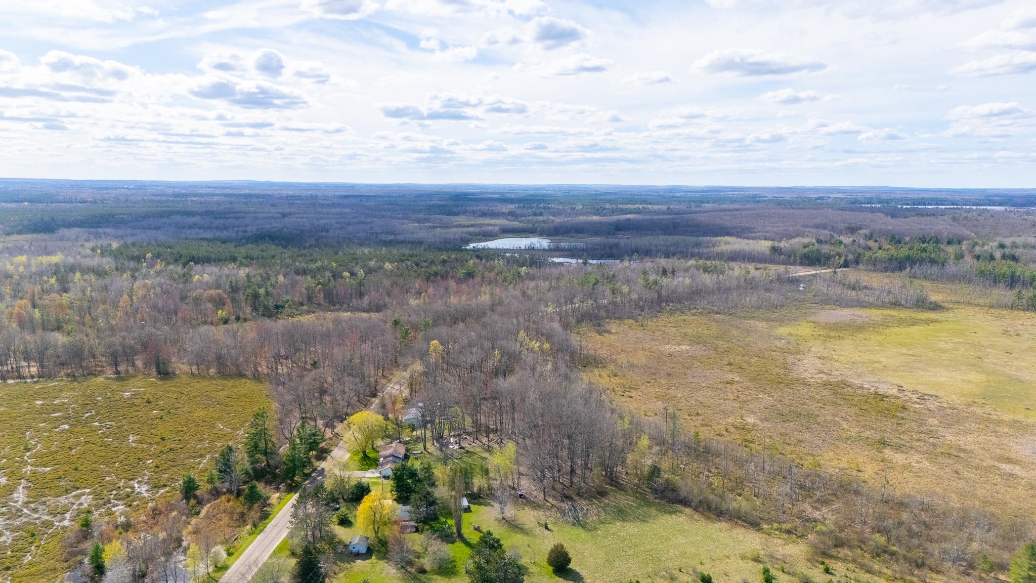 612 Michelson Drive, Houghton Lake, MI, 48629