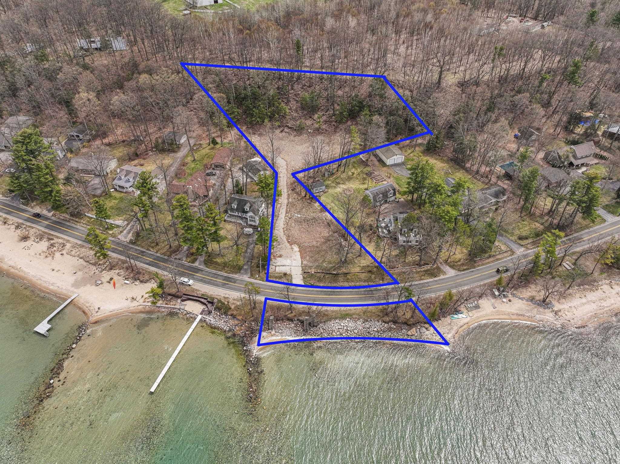 9006 Peninsula Drive, Traverse City, MI, 49686