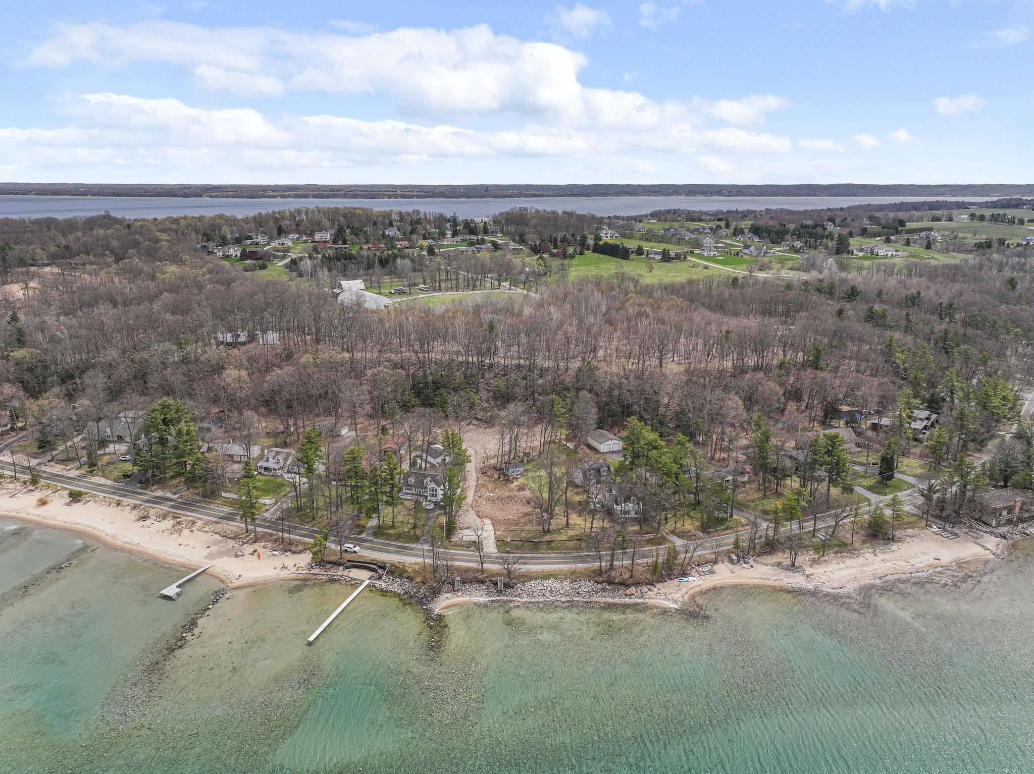 9006 Peninsula Drive, Traverse City, MI, 49686
