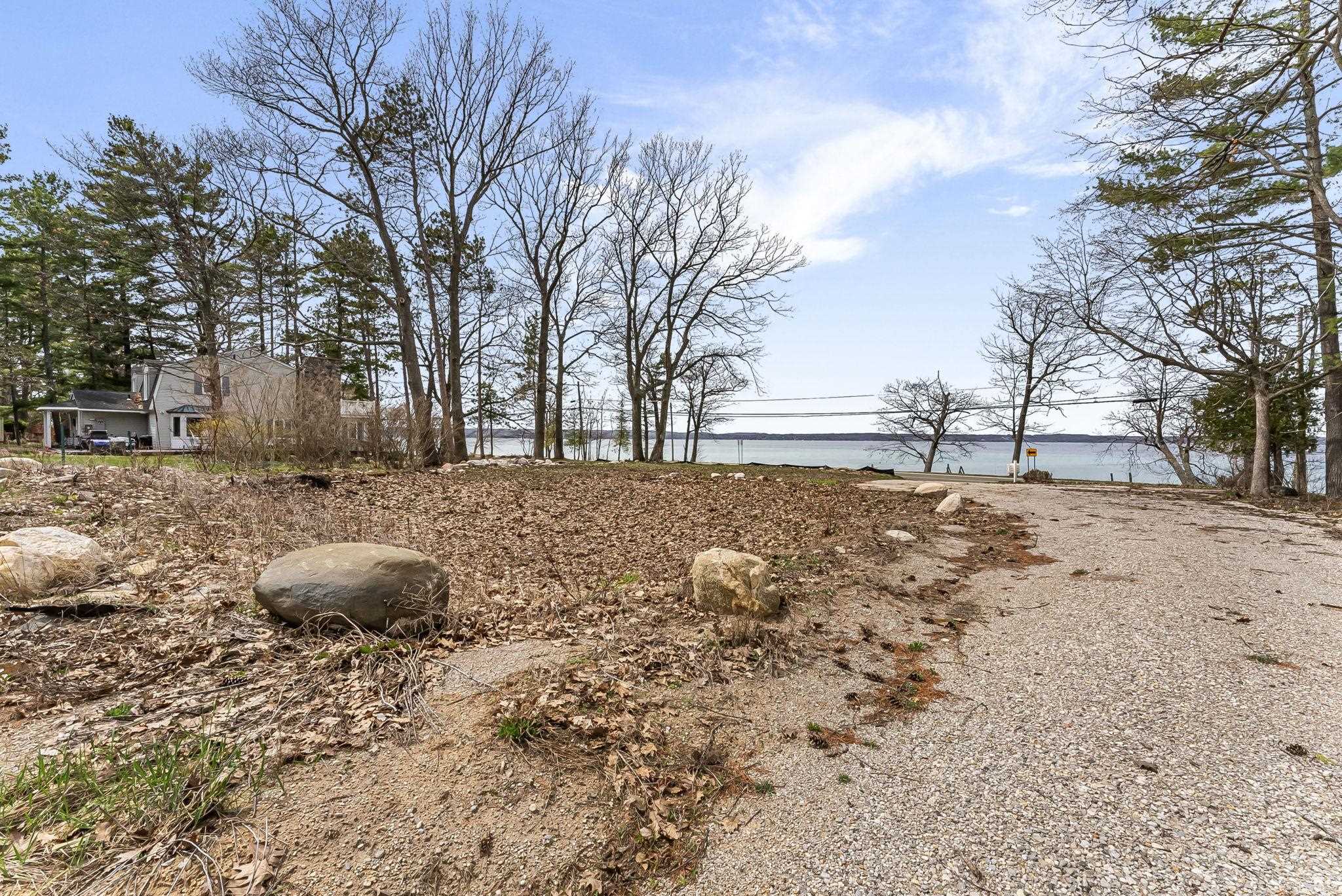 9006 Peninsula Drive, Traverse City, MI, 49686