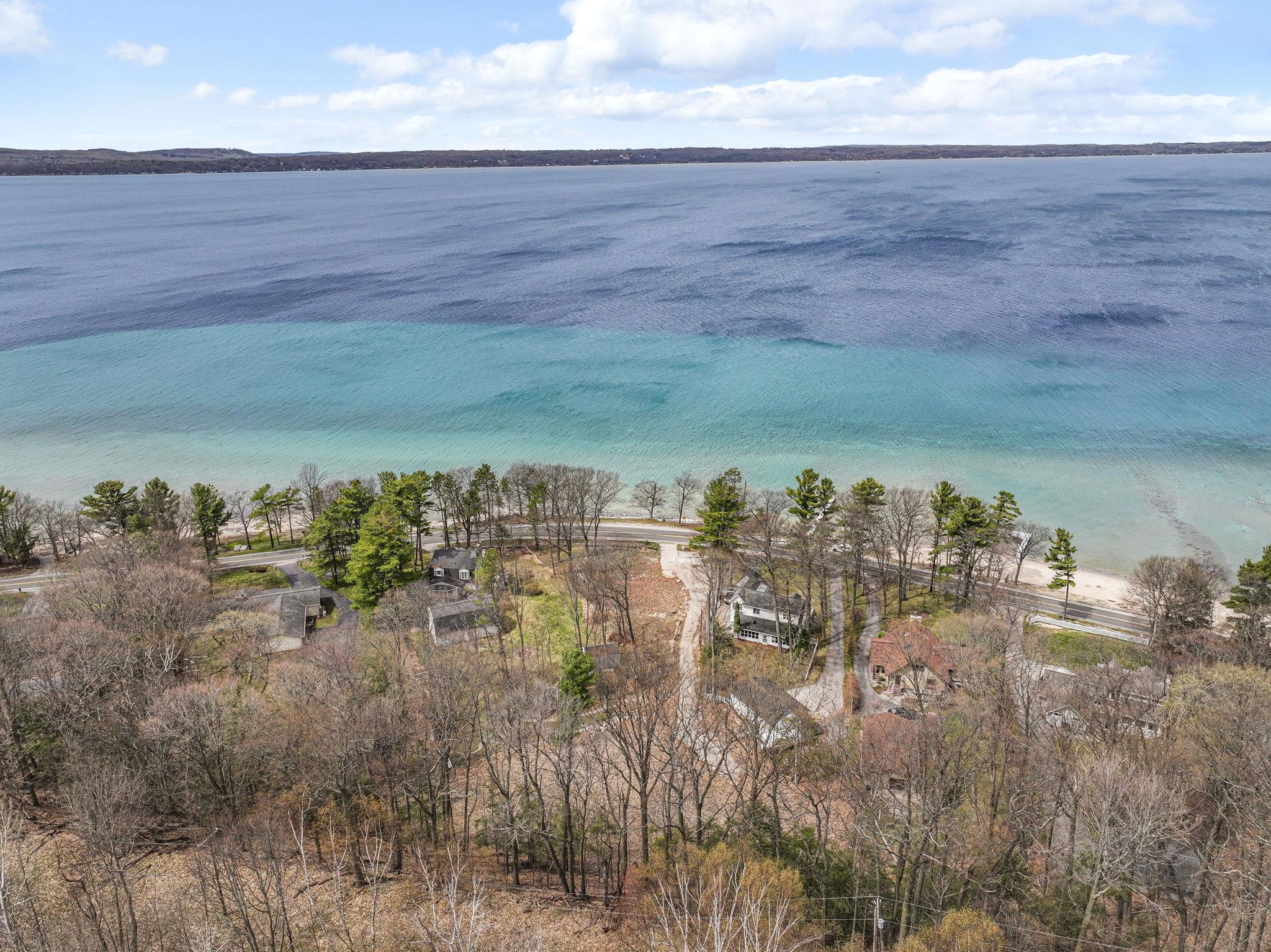 9006 Peninsula Drive, Traverse City, MI, 49686