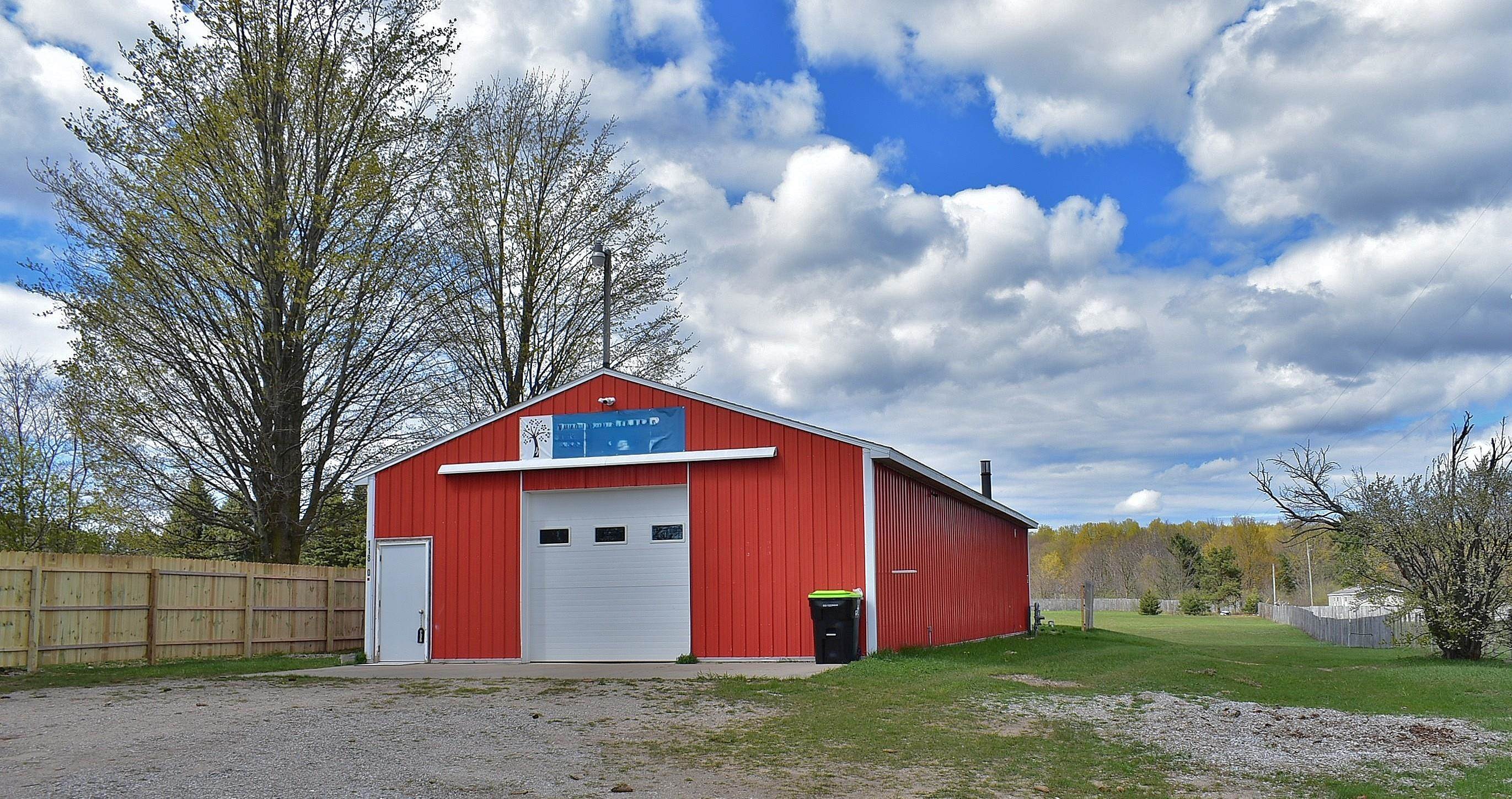 11850 Us-31 S, Interlochen, MI, 49637