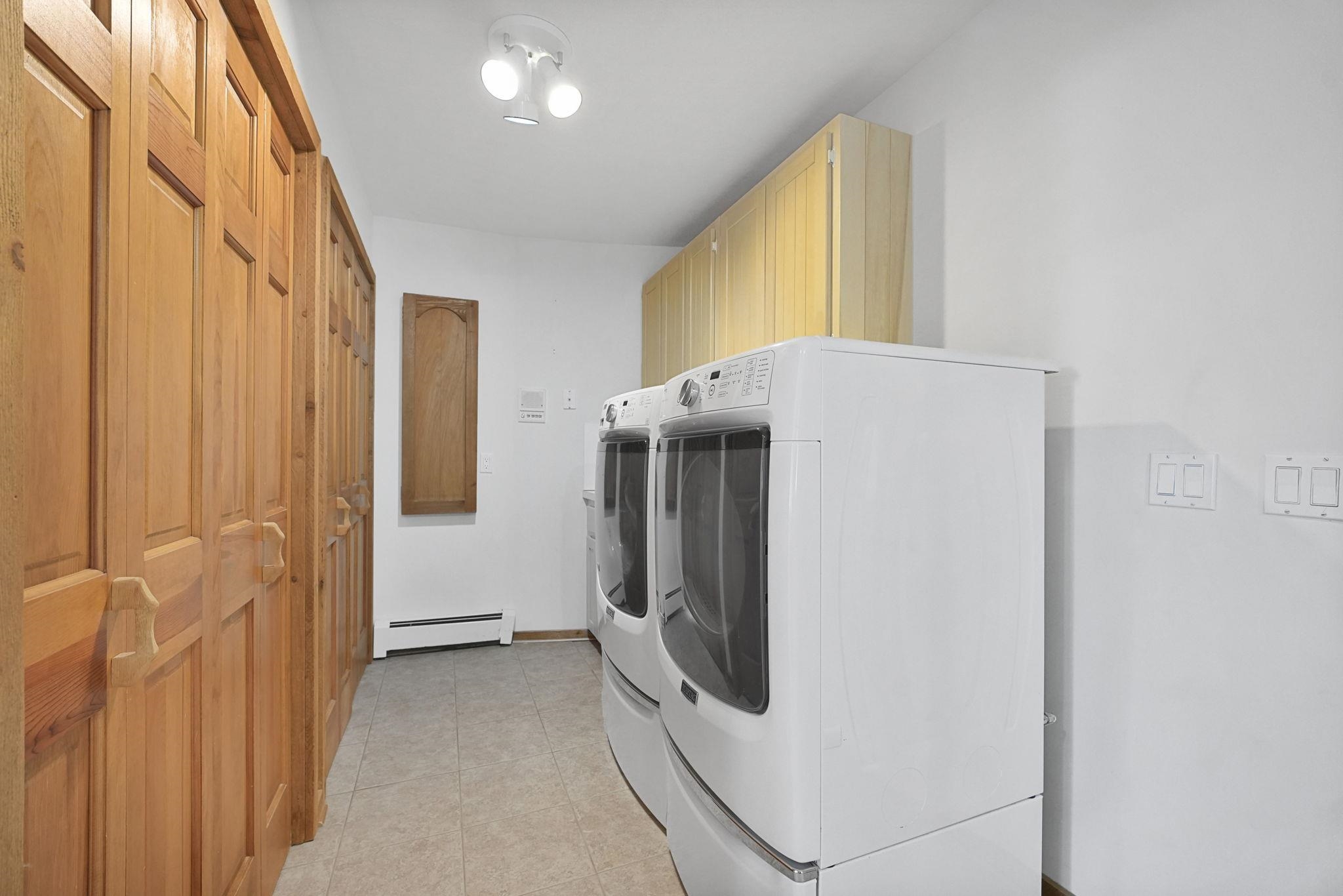 45 W Traverse Lake Road, Maple City, MI, 49664
