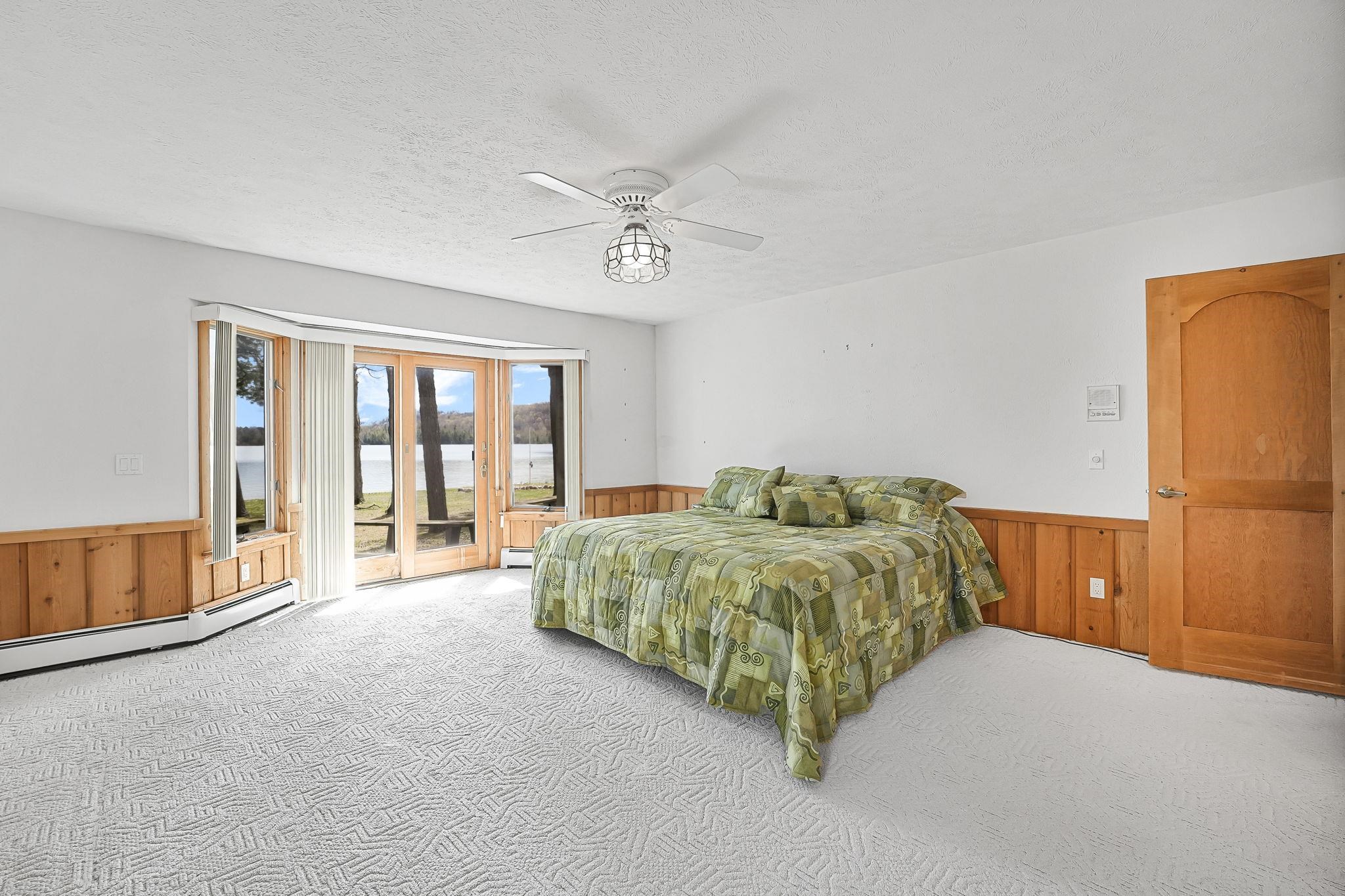 45 W Traverse Lake Road, Maple City, MI, 49664