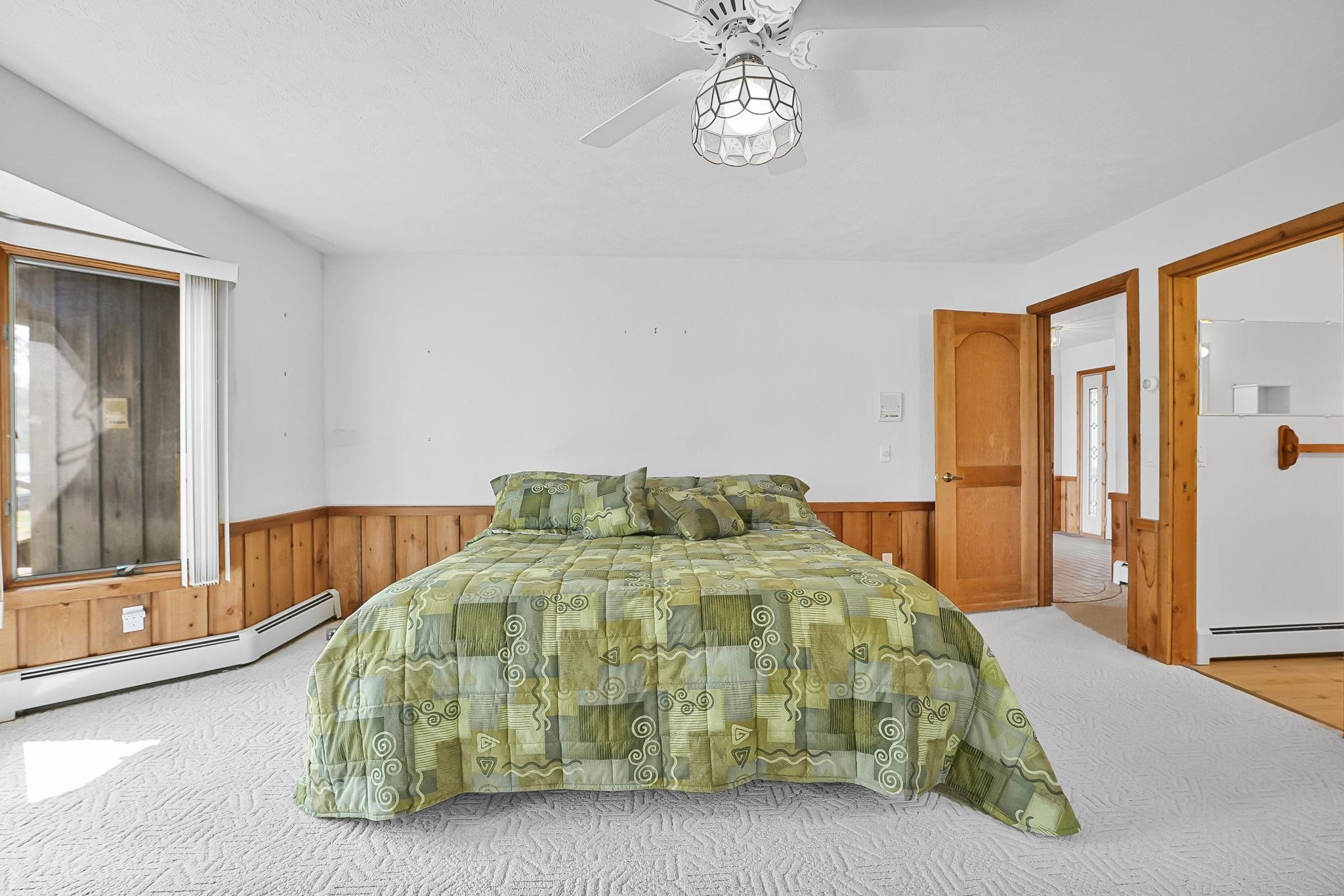 45 W Traverse Lake Road, Maple City, MI, 49664
