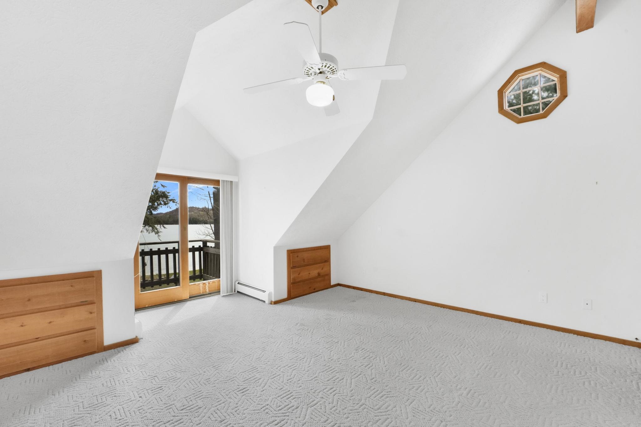 45 W Traverse Lake Road, Maple City, MI, 49664