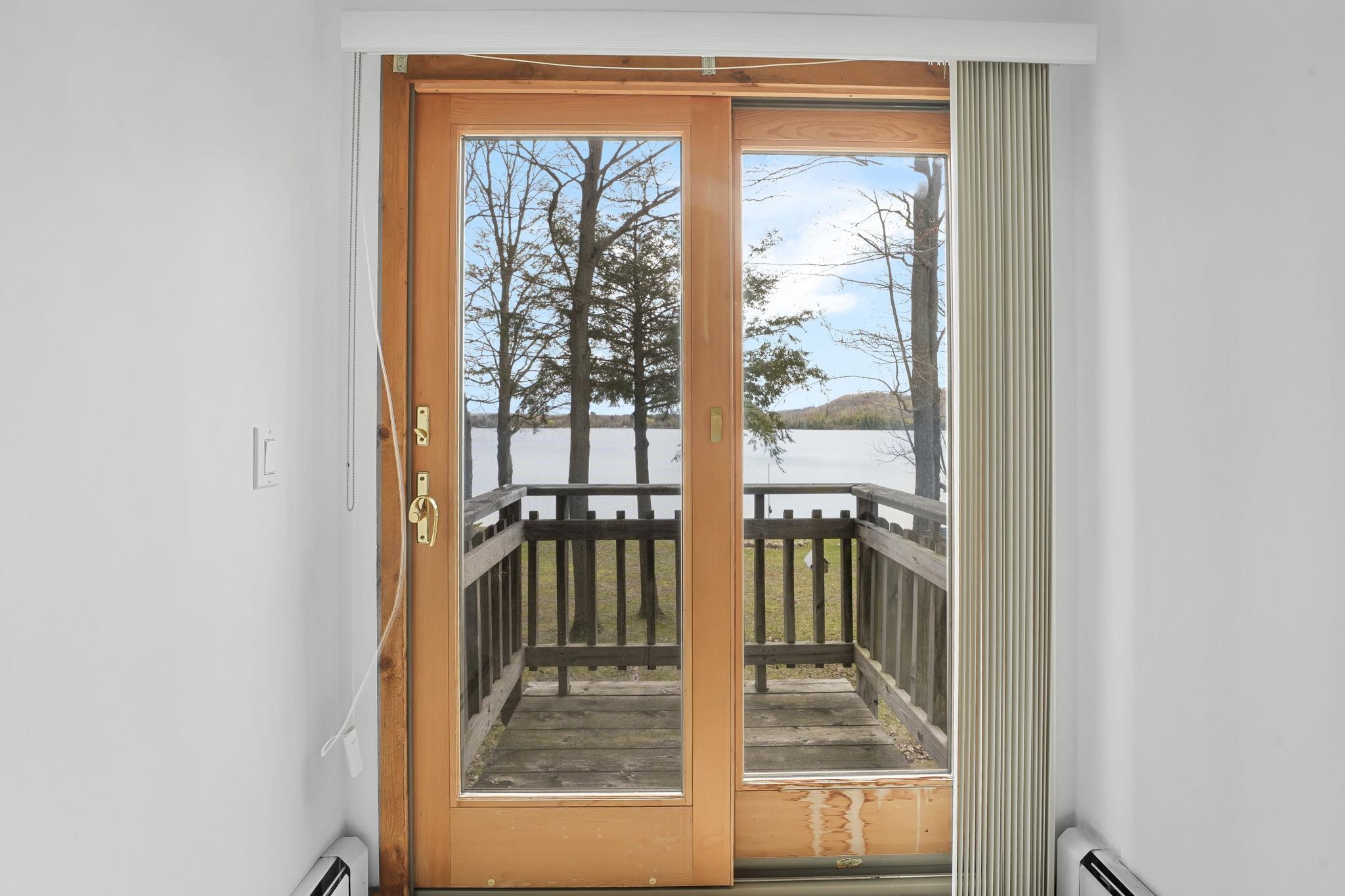45 W Traverse Lake Road, Maple City, MI, 49664
