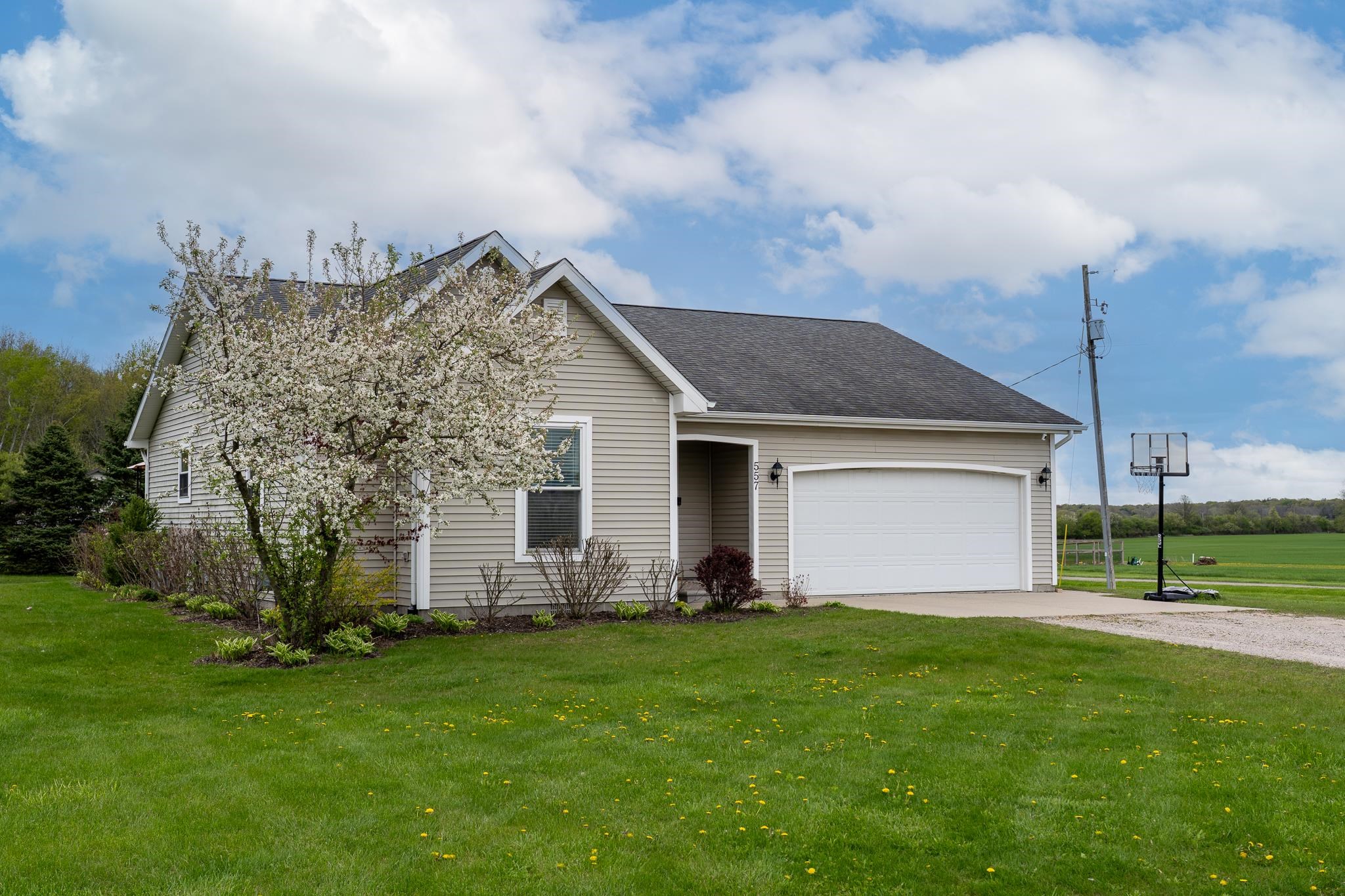 557 S Lincoln Road, Mount Pleasant, MI, 48858
