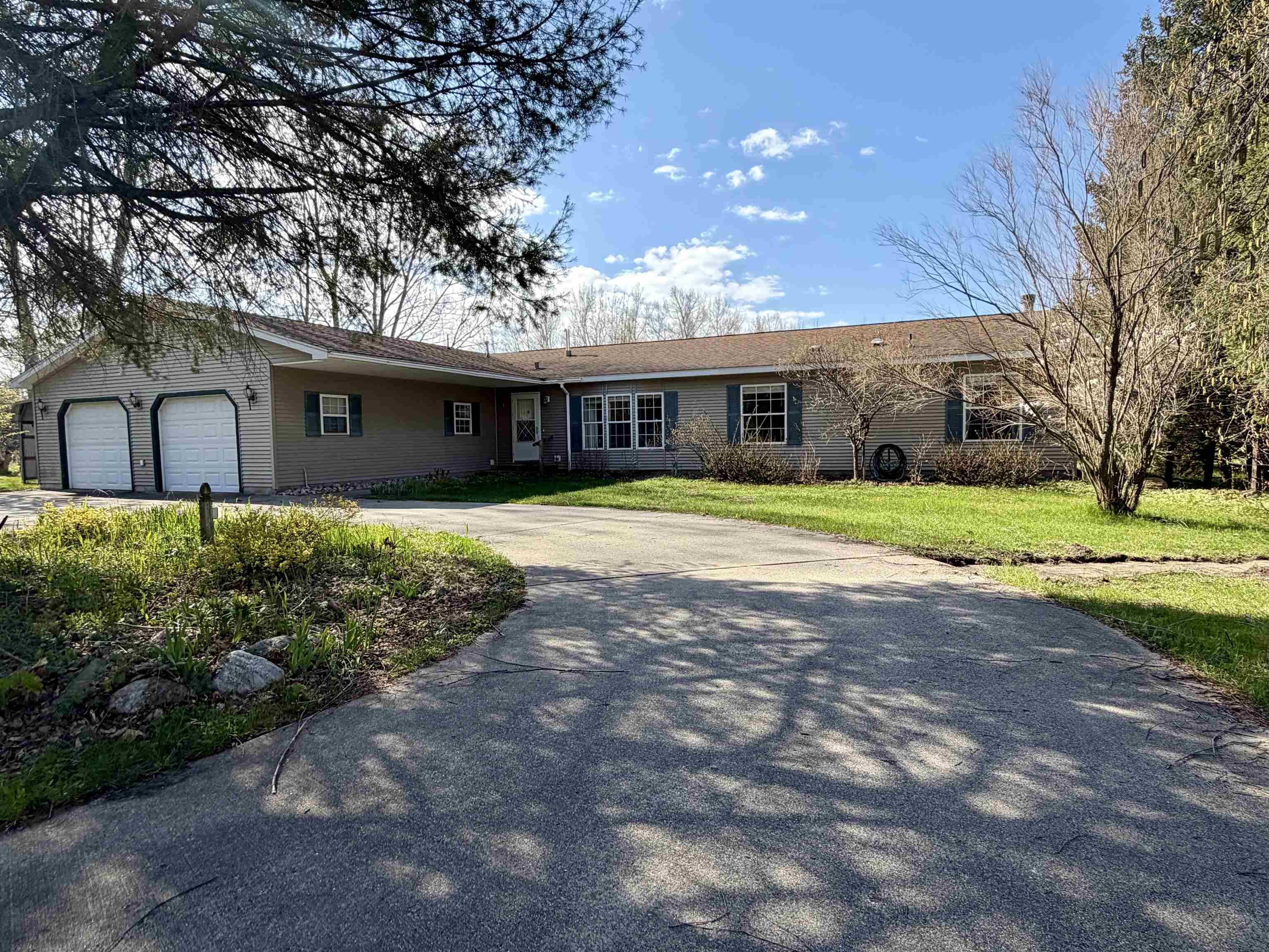 13249 Indian Road, Kewadin, MI, 49648