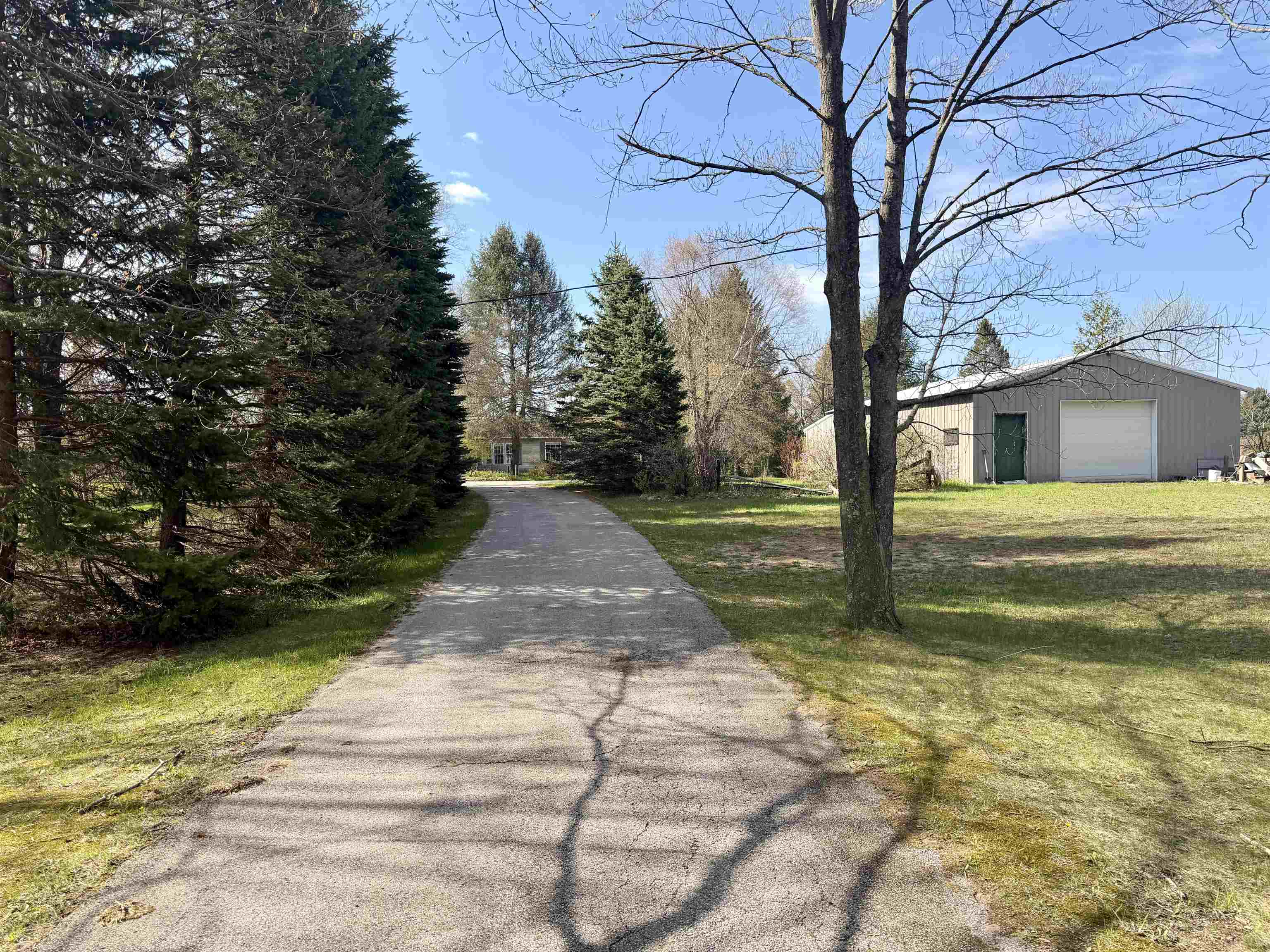 13249 Indian Road, Kewadin, MI, 49648
