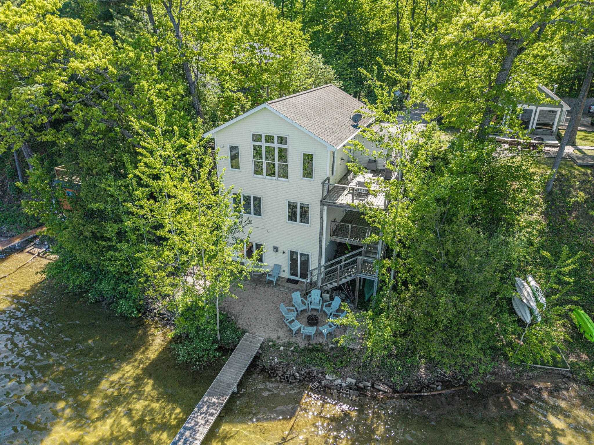 Homes for sale in Green Lake Township Grand Traverse, MI | 4333 Lake Ave, Green Lake Township Grand Traverse, MI 49643 | MLS# 78080067967
