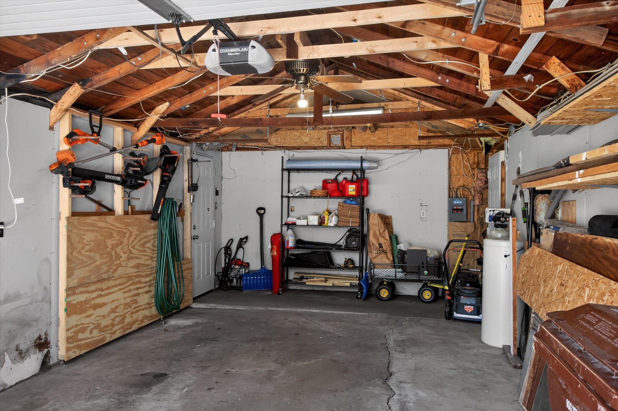 417 Washington Avenue, Alma, MI, 48801