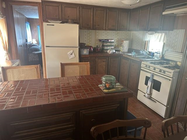 Homes for sale in Weidman, MI | 7885 N Airpark Rd, Weidman, MI 48893 | MLS# 79080068042