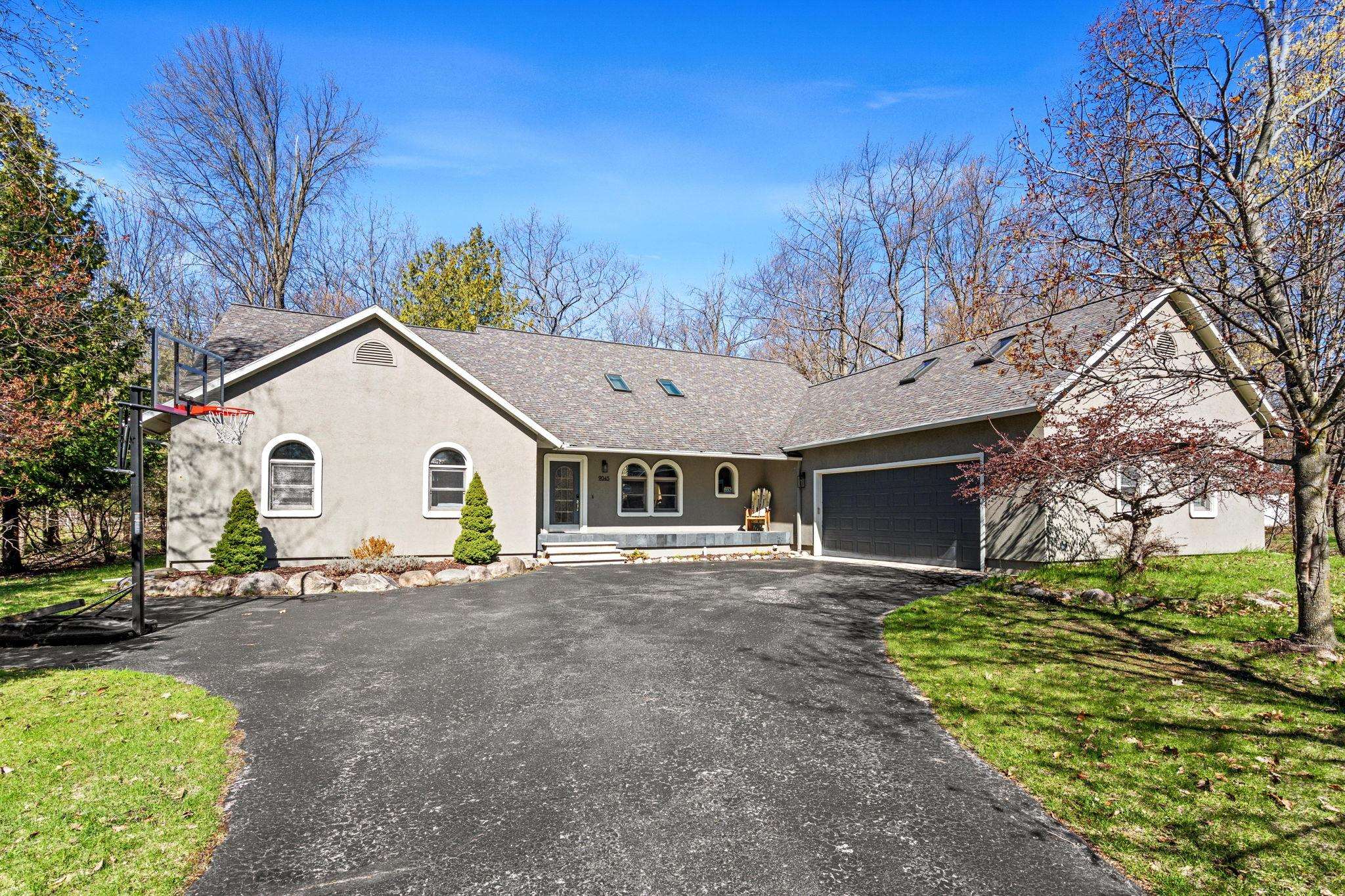 Homes for sale in Charlevoix Township Charlevoix, MI | 9045 North Pointe Woods, Charlevoix Township Charlevoix, MI 49720 | MLS# 78080068386