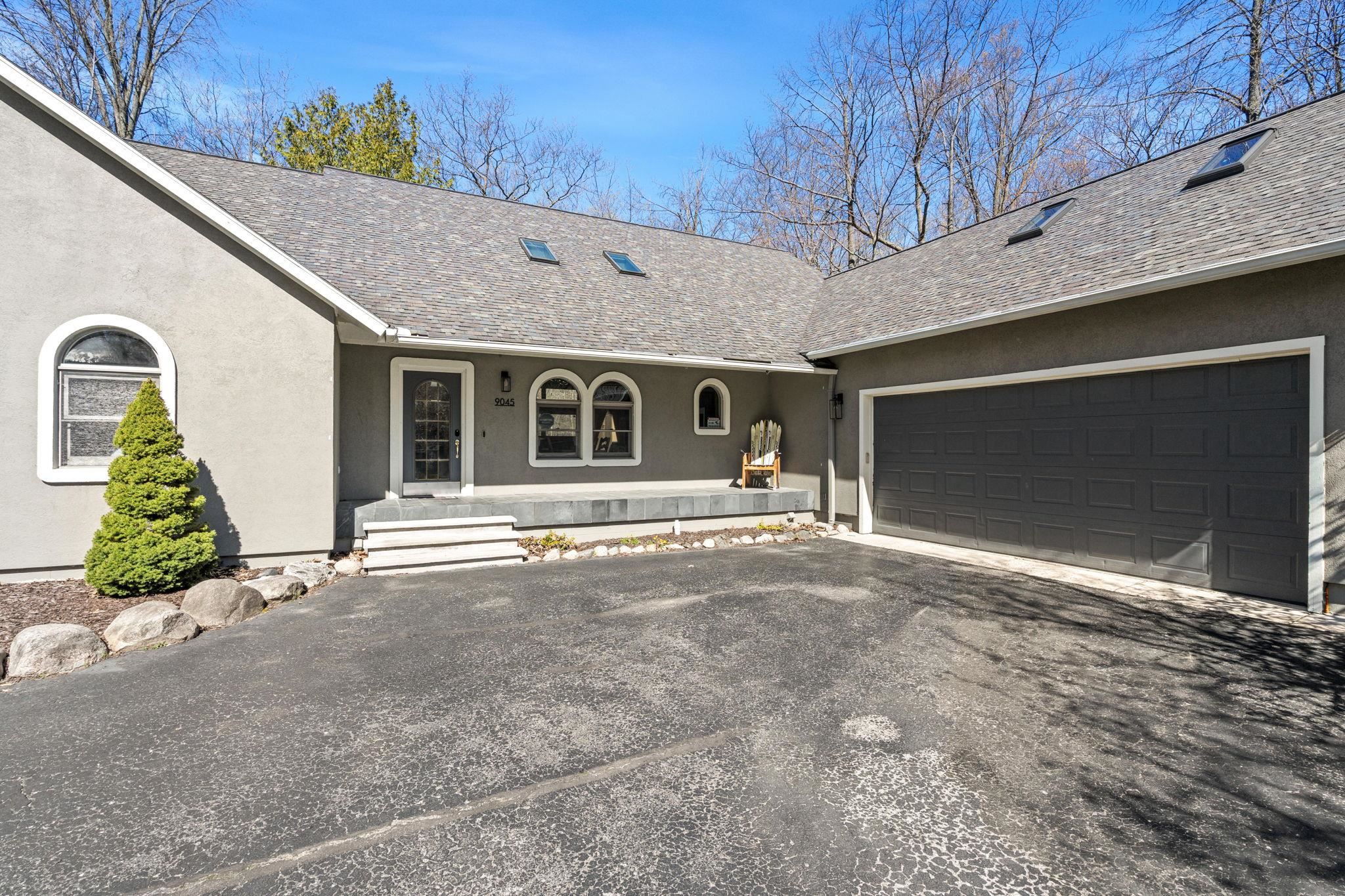 Homes for sale in Charlevoix, MI | 9045 North Pointe Woods, Charlevoix, MI 49720 | MLS# 80068386
