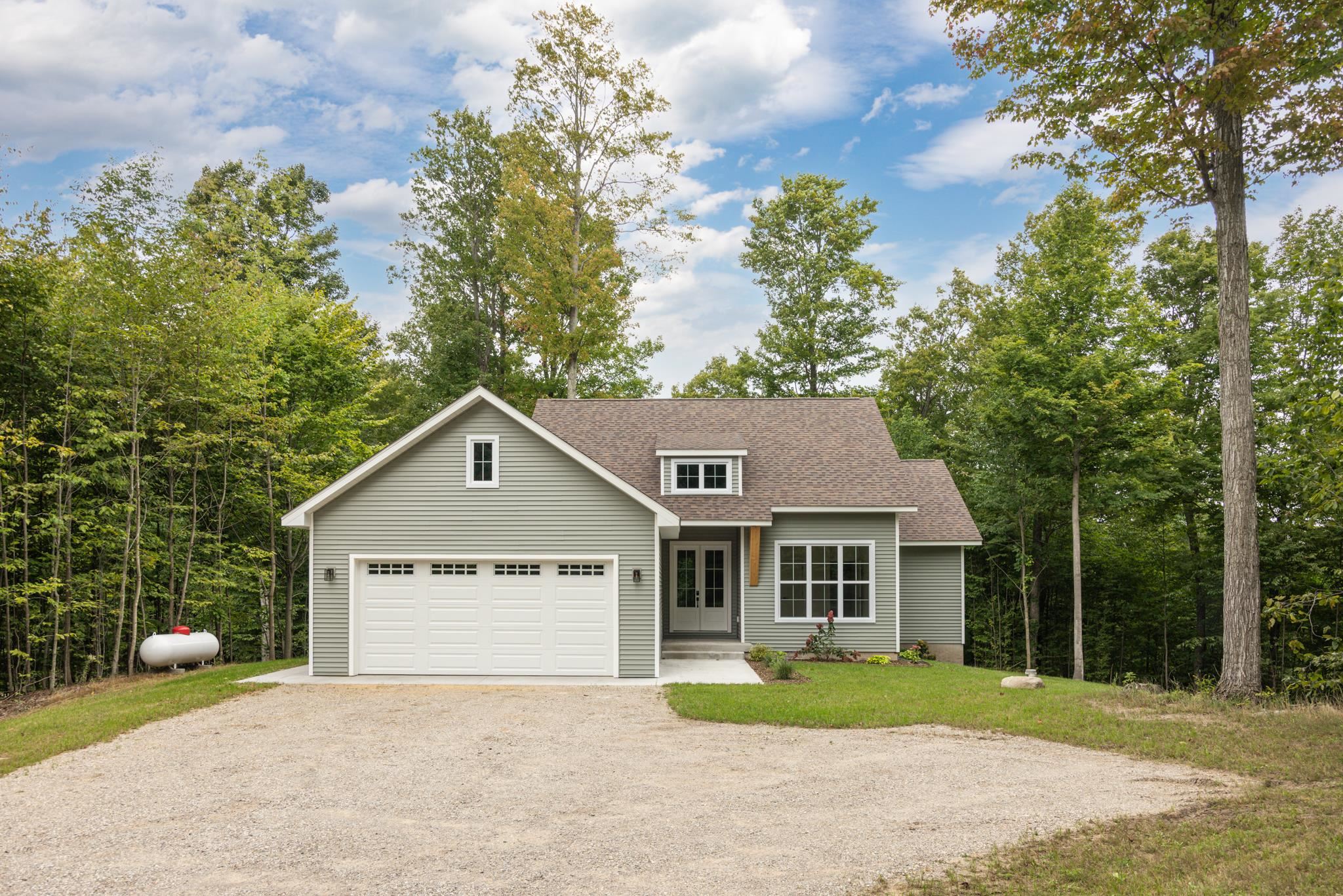 Photo 3 of Single family home for sale at 5686 W Timberview Trl, Empire, MI 49630 | MLS# 78080068443 | Listing updated on 2026-09-17