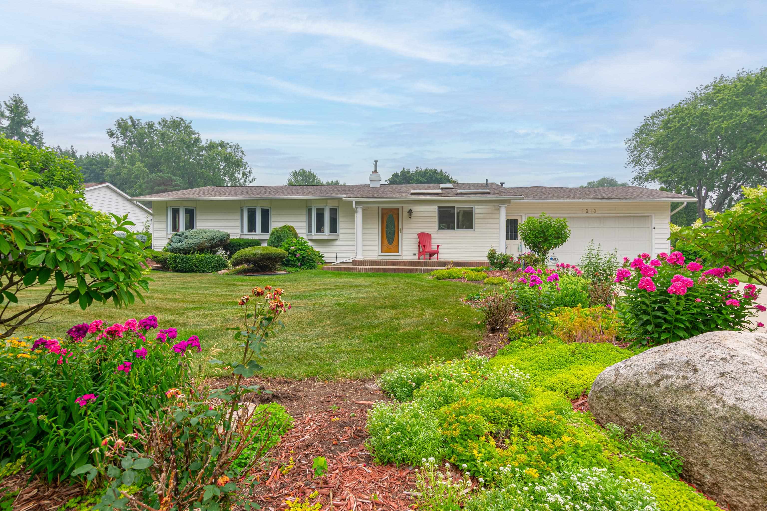 1st image of 1210 Glenwood Dr, Mount Pleasant, MI 48858 | MLS# 80068627